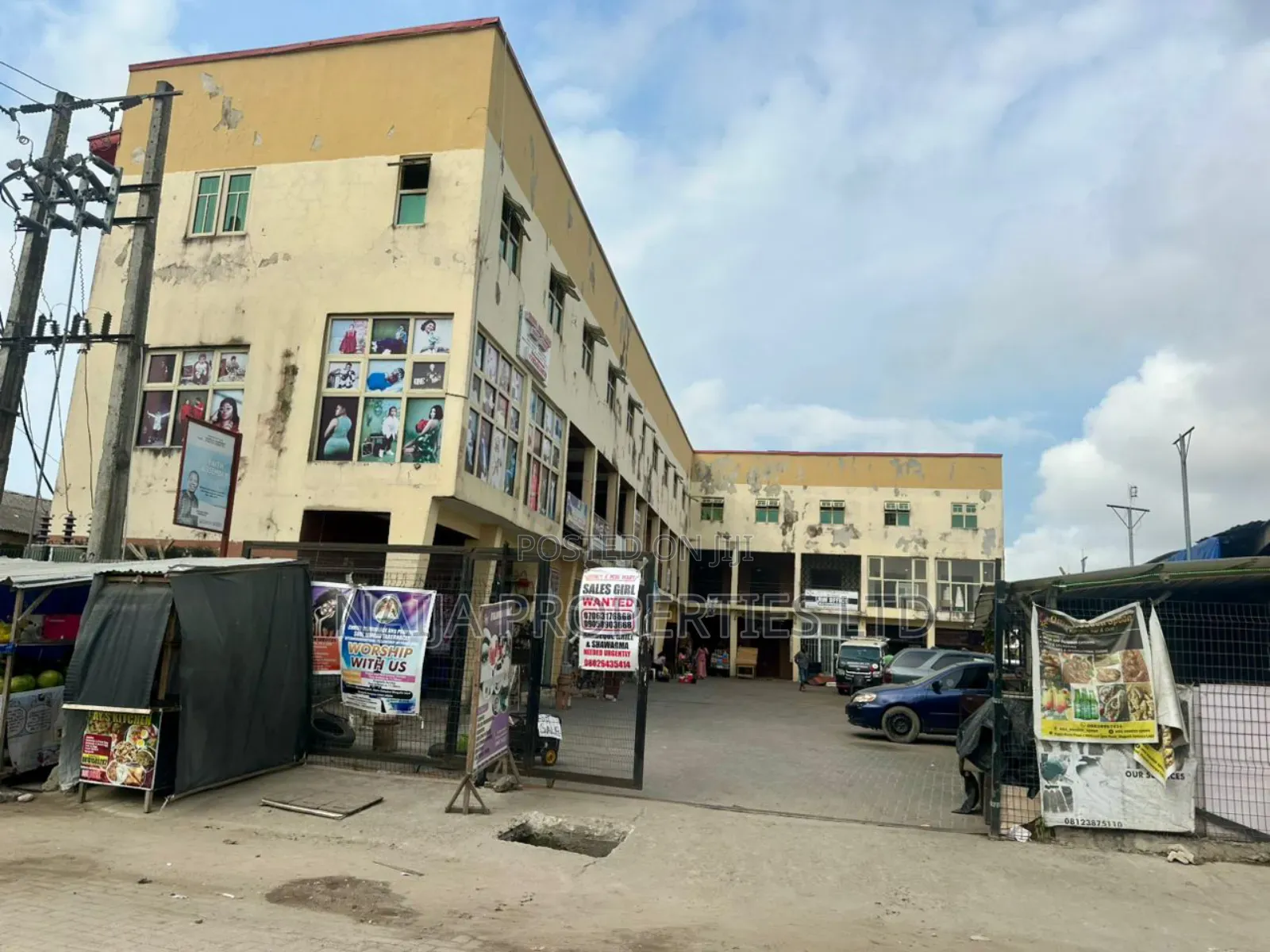 A Shopping Plaza on a Major Rd at Awoyaya, Ajah for Sale in Awoyaya