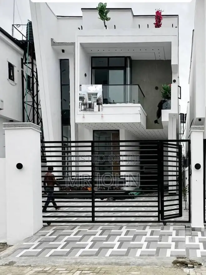 5bdrm House in Ajah for sale in Ado / Ajah