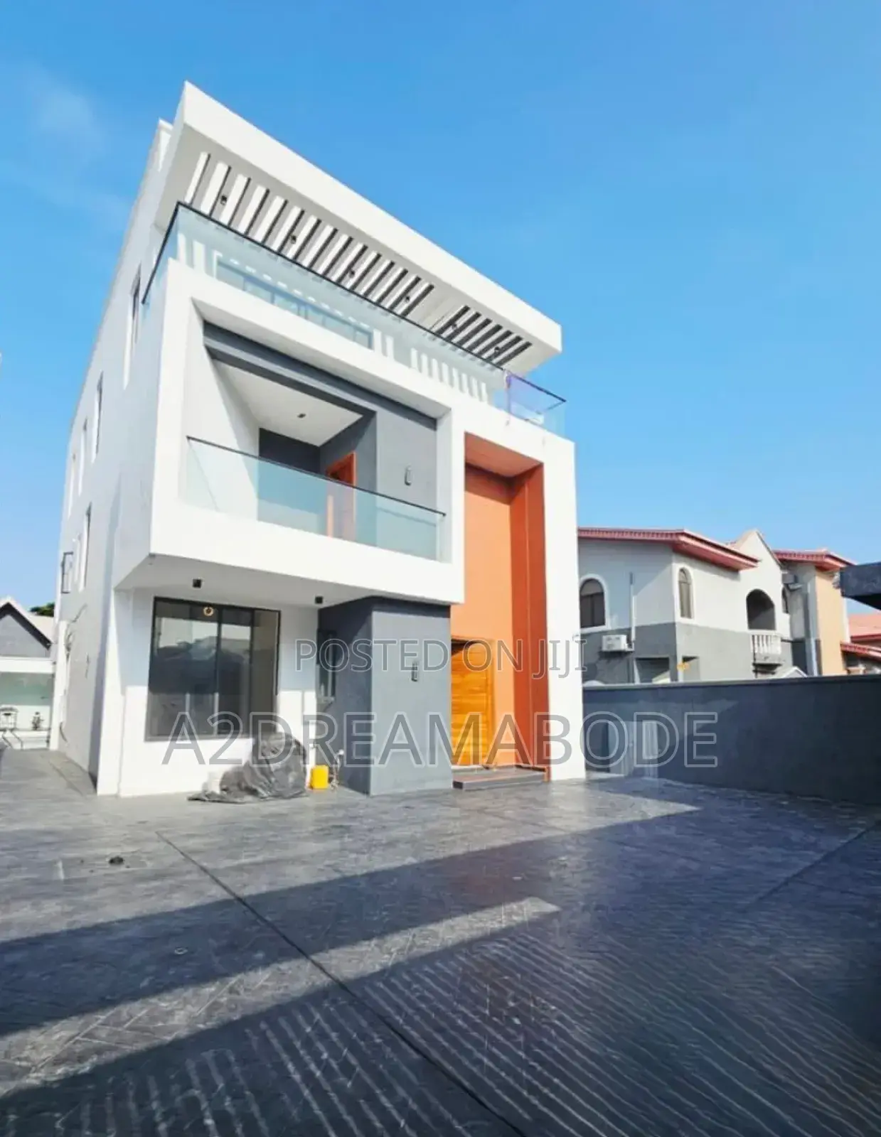 5bdrm Duplex in Lekki Phase 1 for sale in Lekki