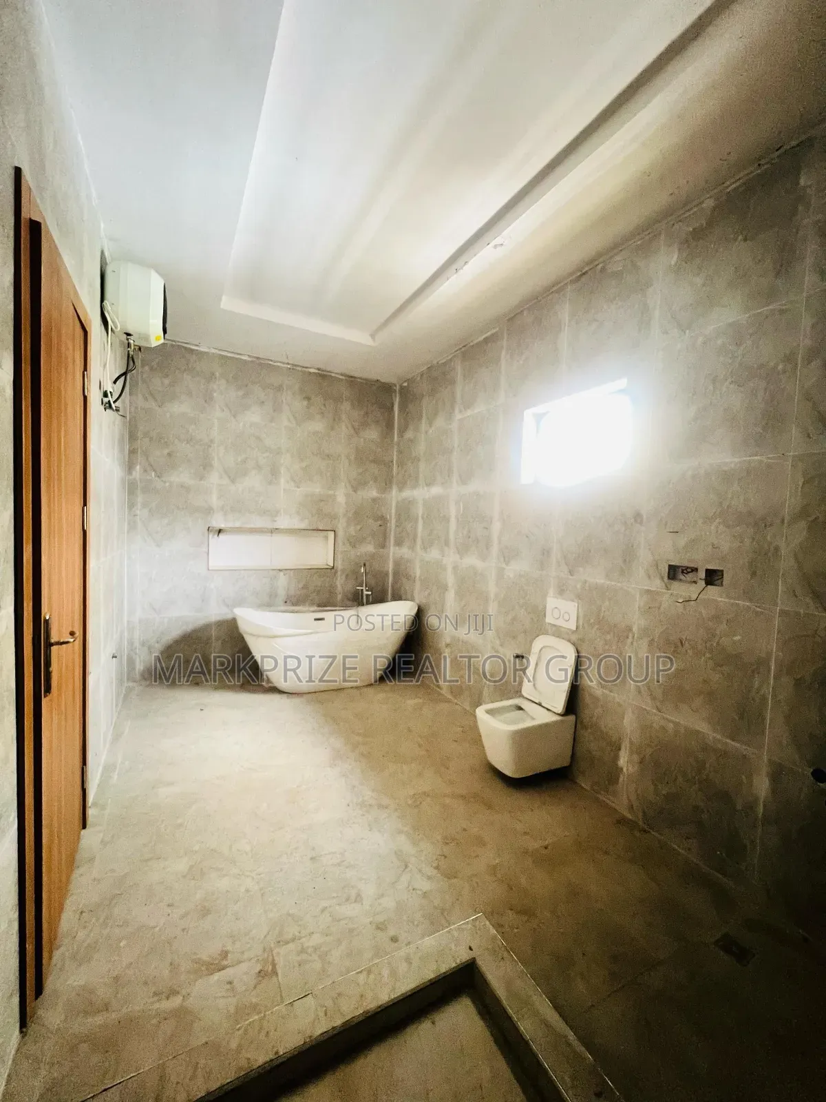 5bdrm Duplex in Opebi Ikeja Lagos for sale in Opebi