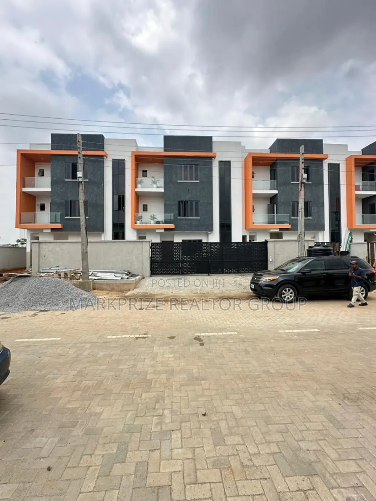 4bdrm Duplex in Ogudu Gra Lagos for sale in Ogudu GRA
