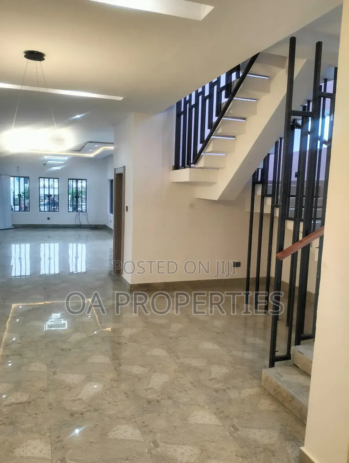 4bdrm Duplex in Carlton Gate Estate for sale in Ibadan