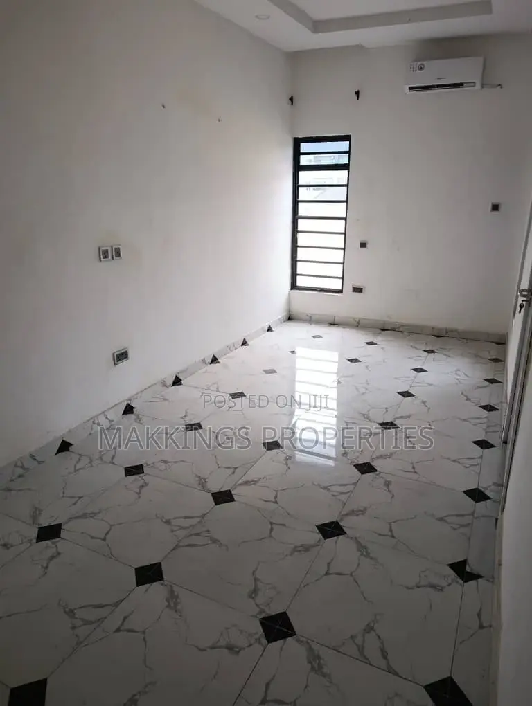 2bdrm Apartment in Chevron for rent in Chevron
