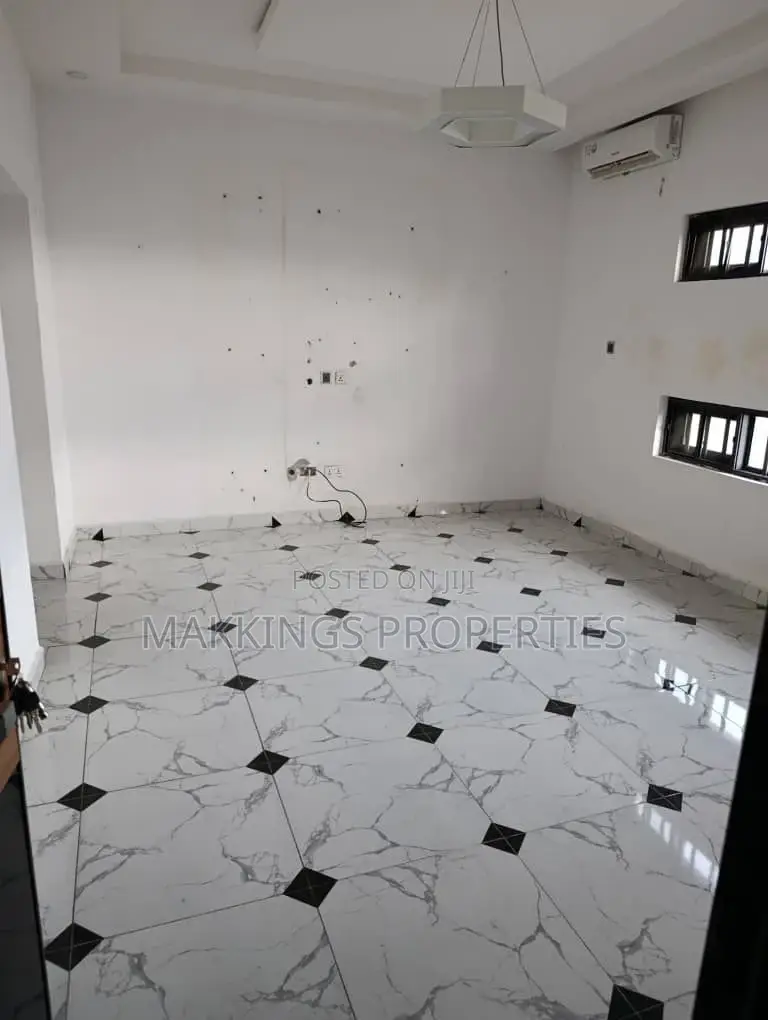 2bdrm Apartment in Chevron for rent in Chevron