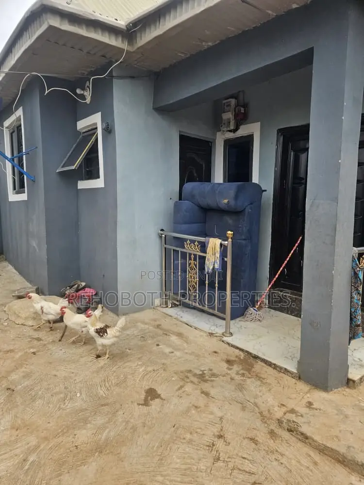 4bdrm Bungalow in Bola Elebu, Ibadan for sale in Ibadan