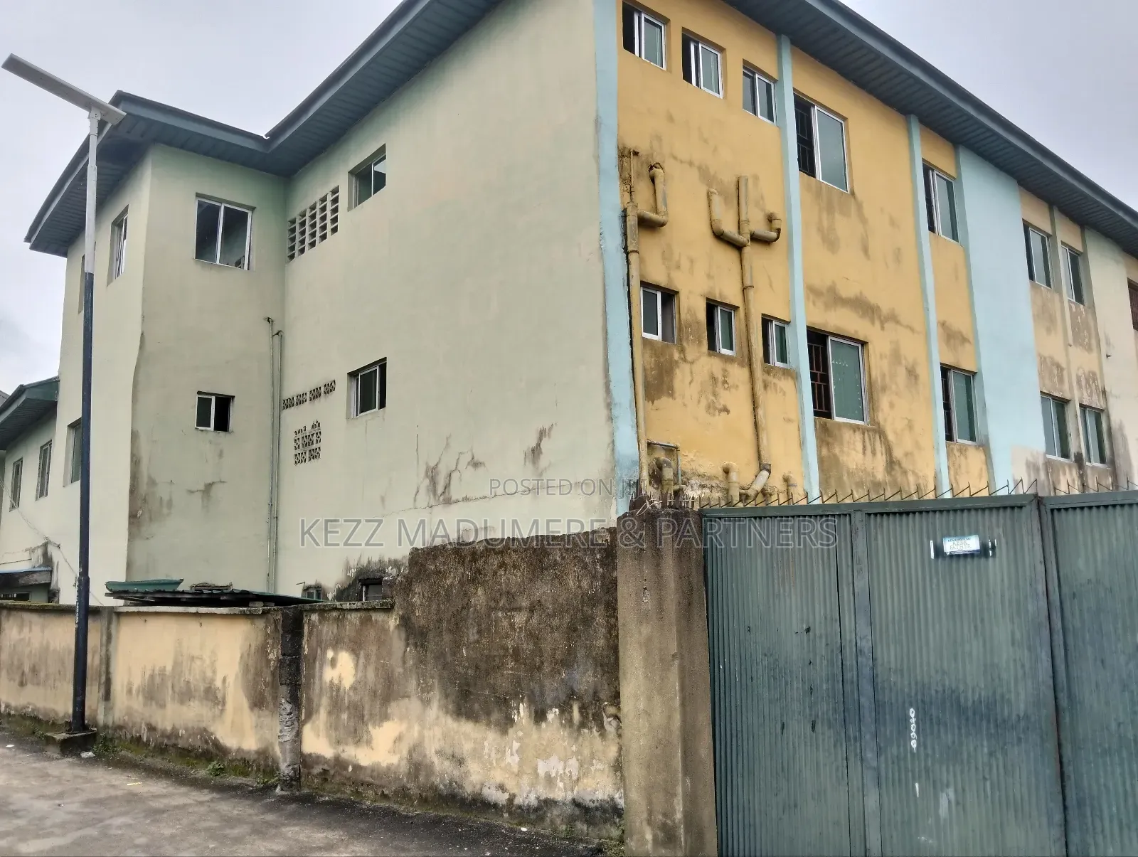 For Sale : Functional School in Rumuaghulu,Port Harcourt in Port-Harcourt
