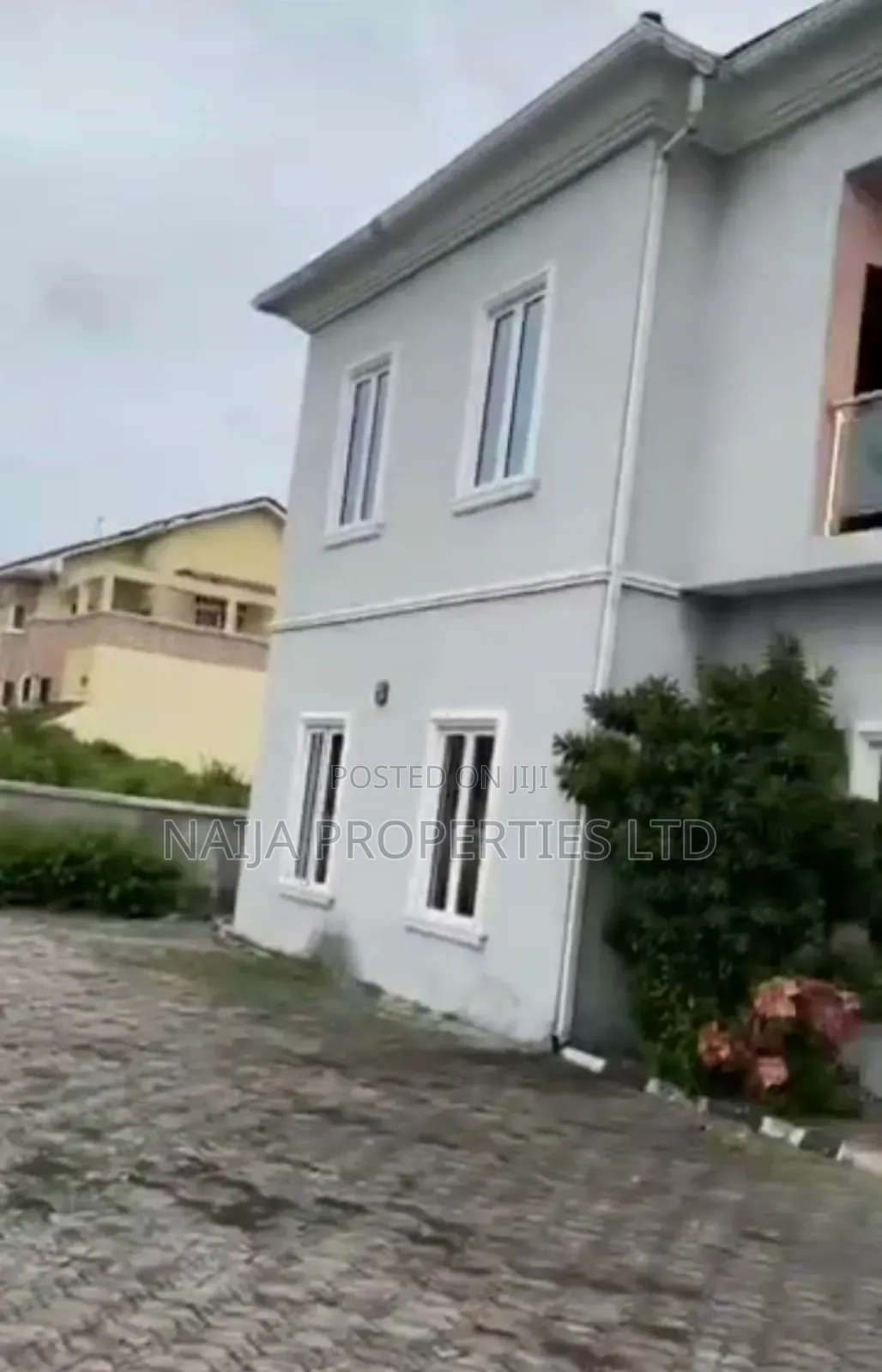 5bdrm Duplex in Royal Garden, Ajah for sale in Ajah