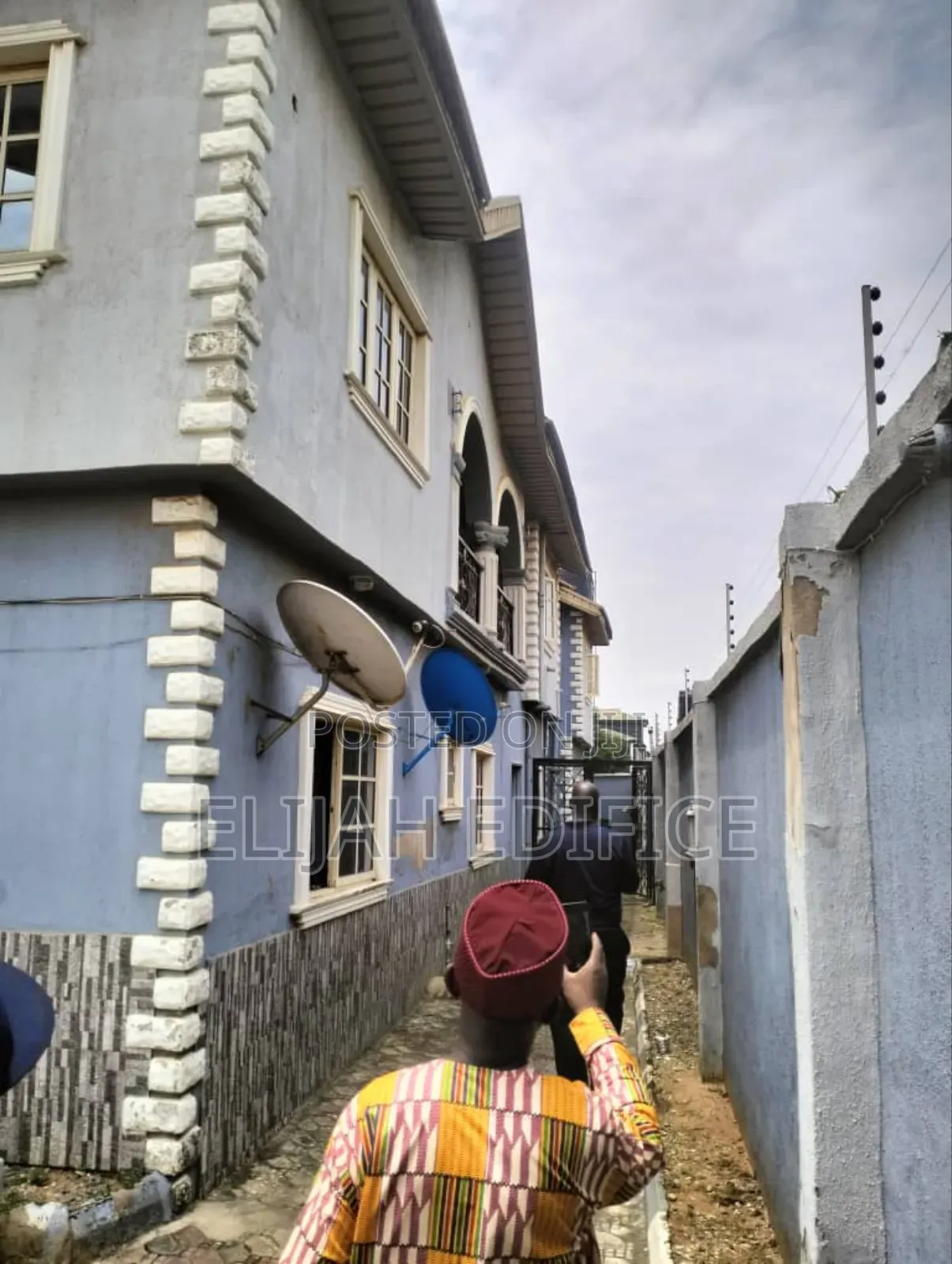 Furnished 12bdrm Block of Flats in Idimu, Ejigbo / Ejigbo for sale in Ejigbo / Ejigbo