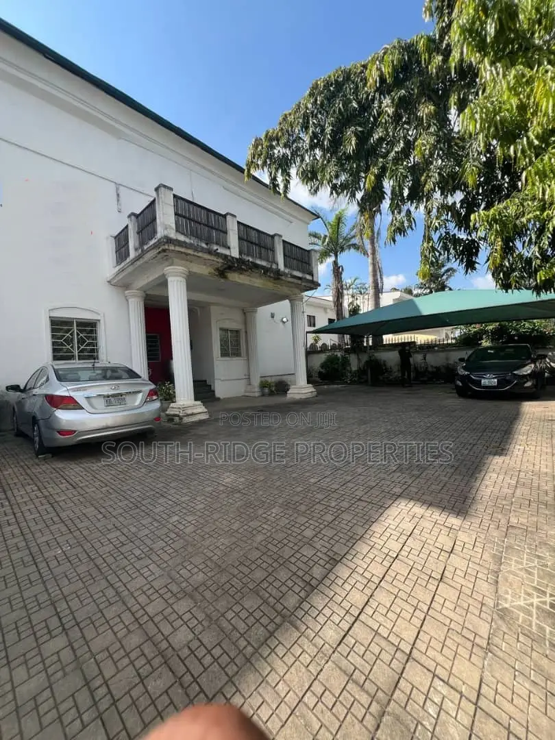 6bdrm Duplex in Maitama for sale in Maitama