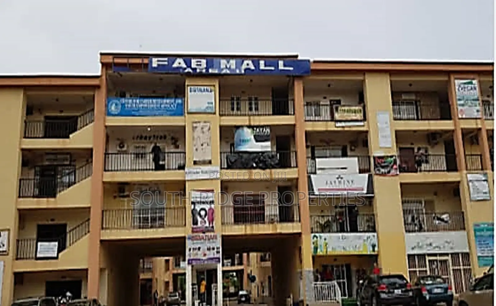 25 SQM en-Suite Shop at Area 11 in Garki