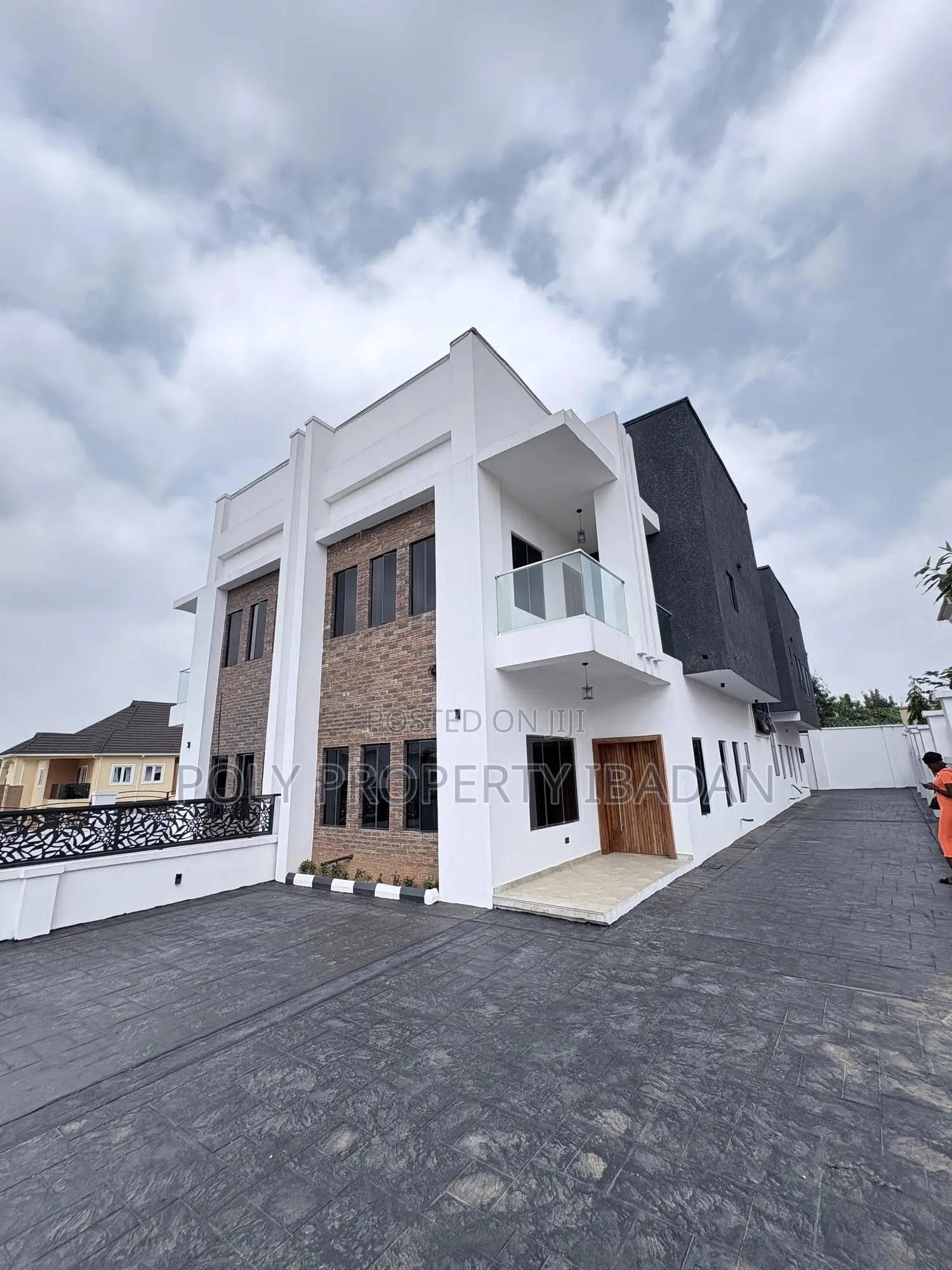 4bdrm Duplex in Legacy Estate,, Ibadan for sale in Ibadan