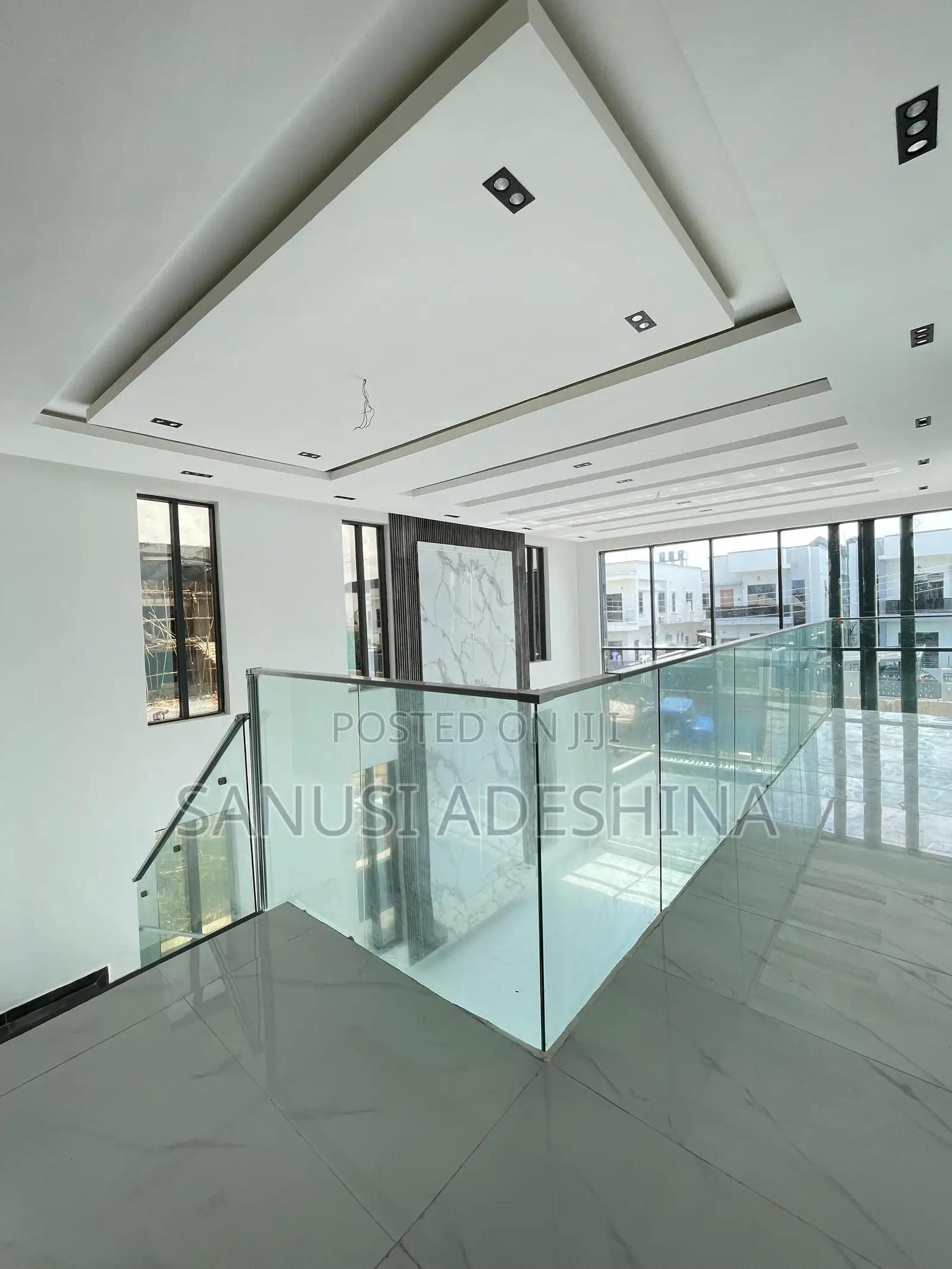 6bdrm Duplex in Guzape Main,Fct for sale in Guzape District