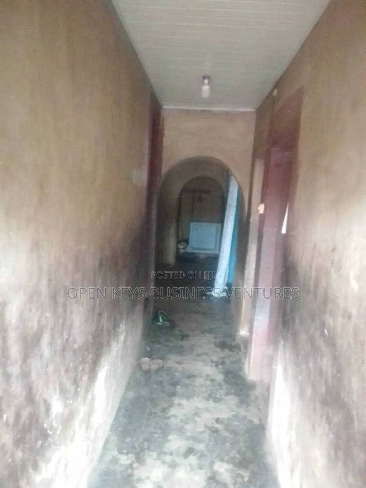 4bdrm Bungalow in Agaloke Estate,Apata for sale in Apata