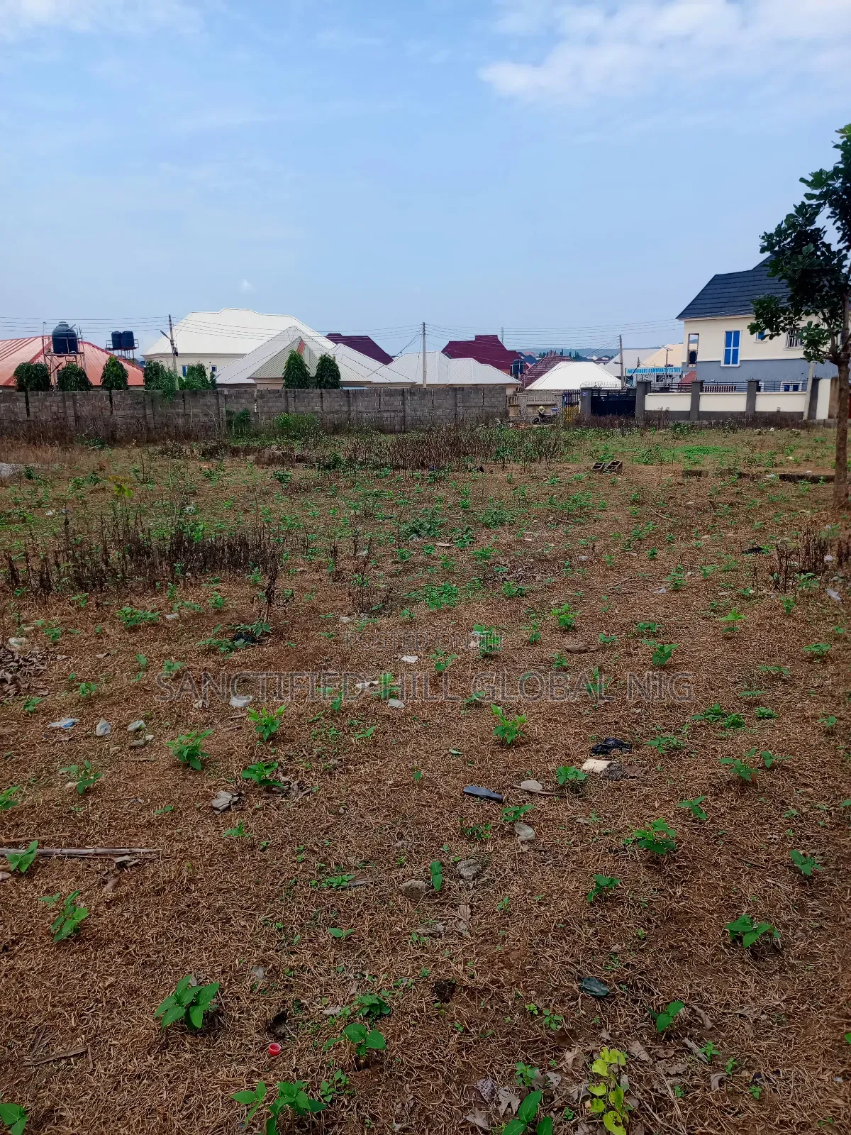 1200sqm Land for Sale, Cofo,Karu in Karu