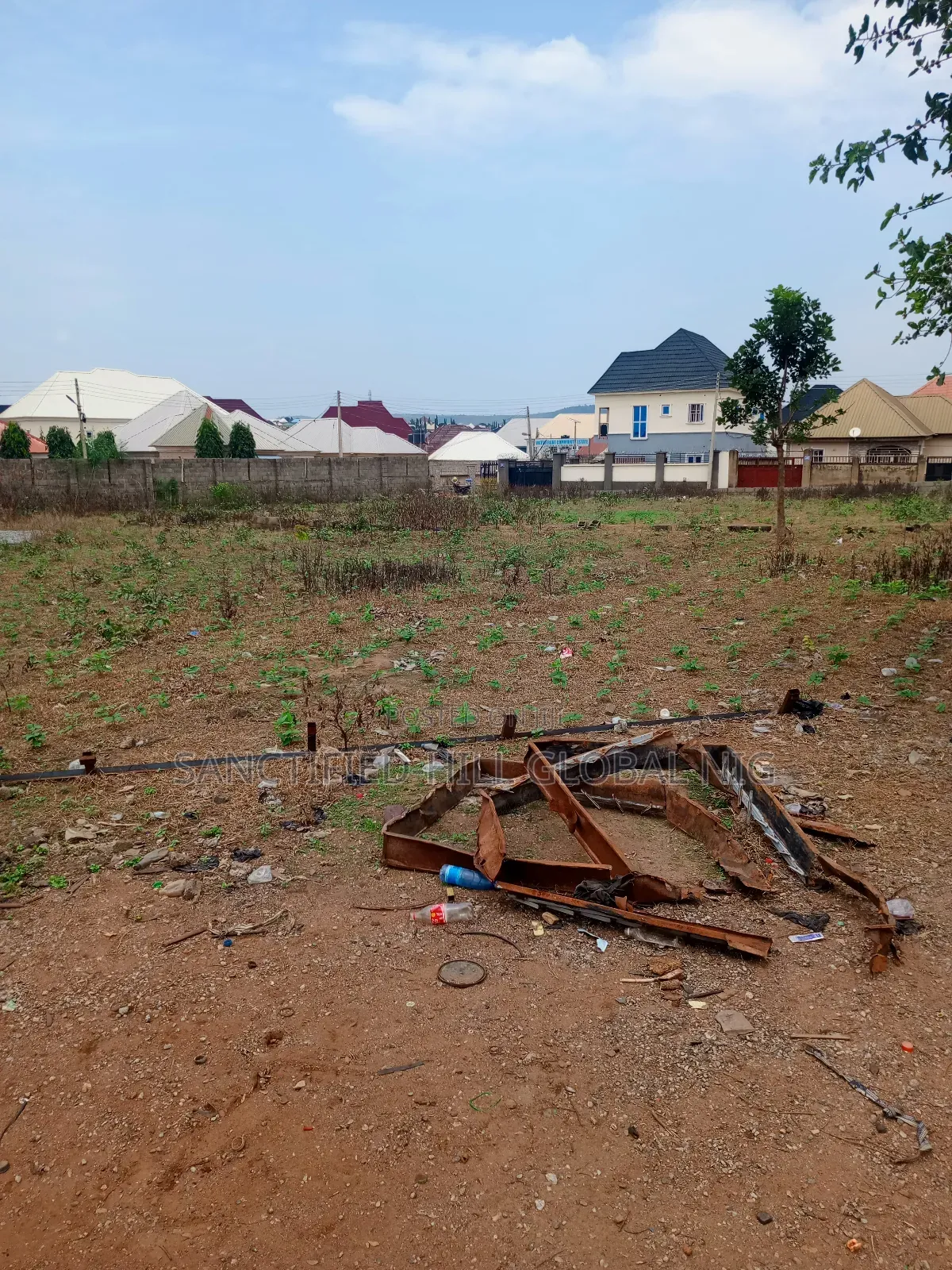 1200sqm Land for Sale, Cofo,Karu in Karu