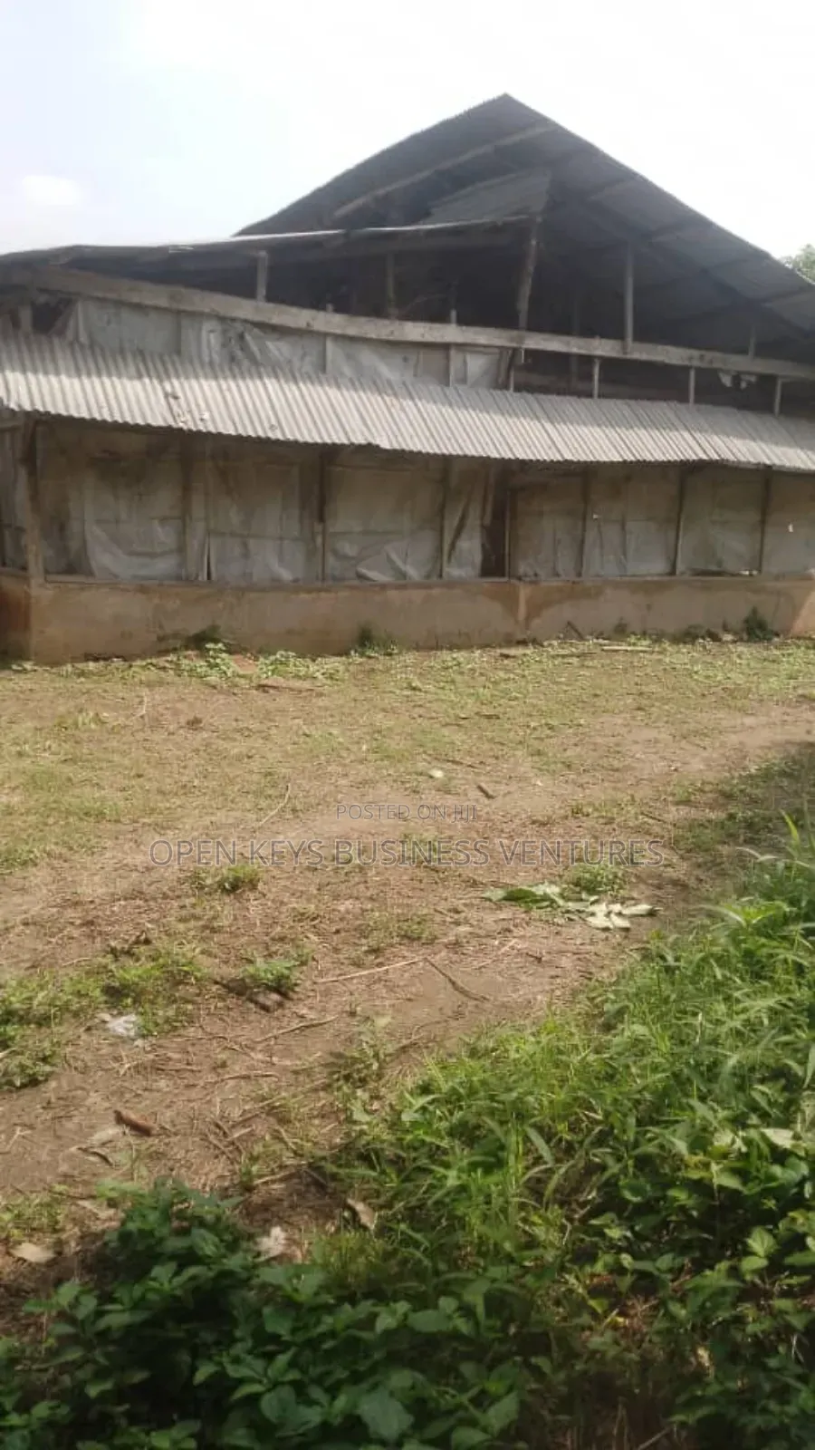 A Poultry Farm on 1 Acre of Land at Abudoro Olorunda Abaa,Ibadan in Akobo
