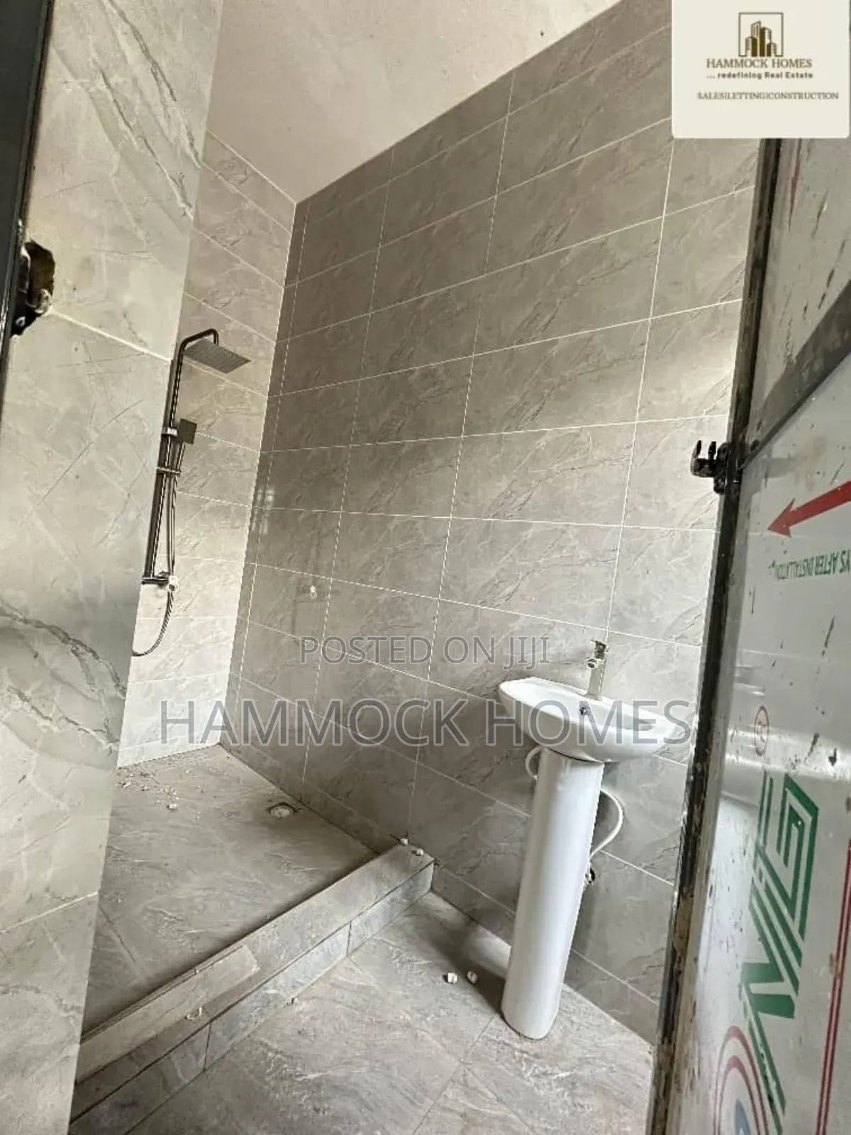 5bdrm Duplex in Ile-Tuntun Estate, Jericho for sale in Jericho