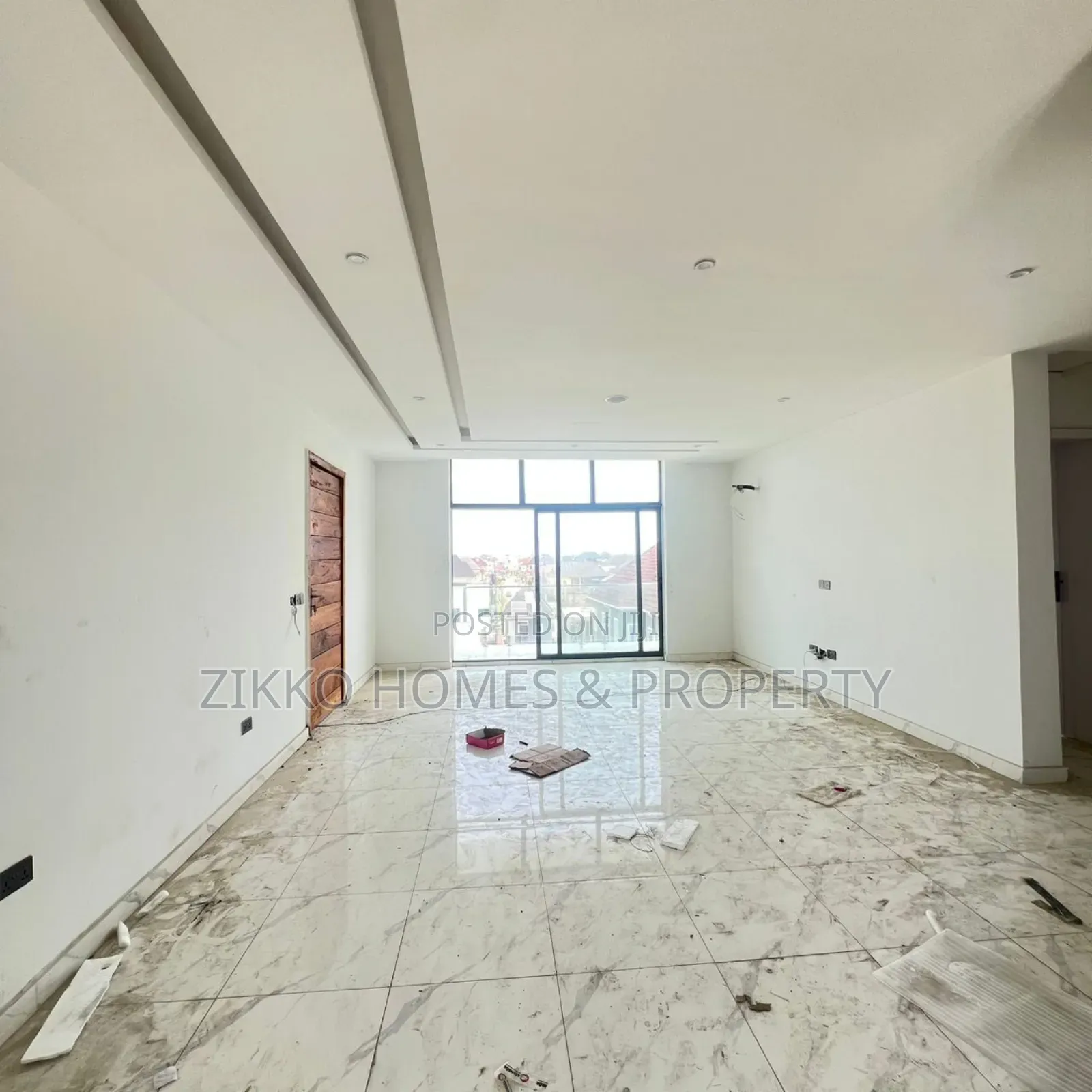 2bdrm Apartment in Orchid Road, Lekki for sale in Lekki