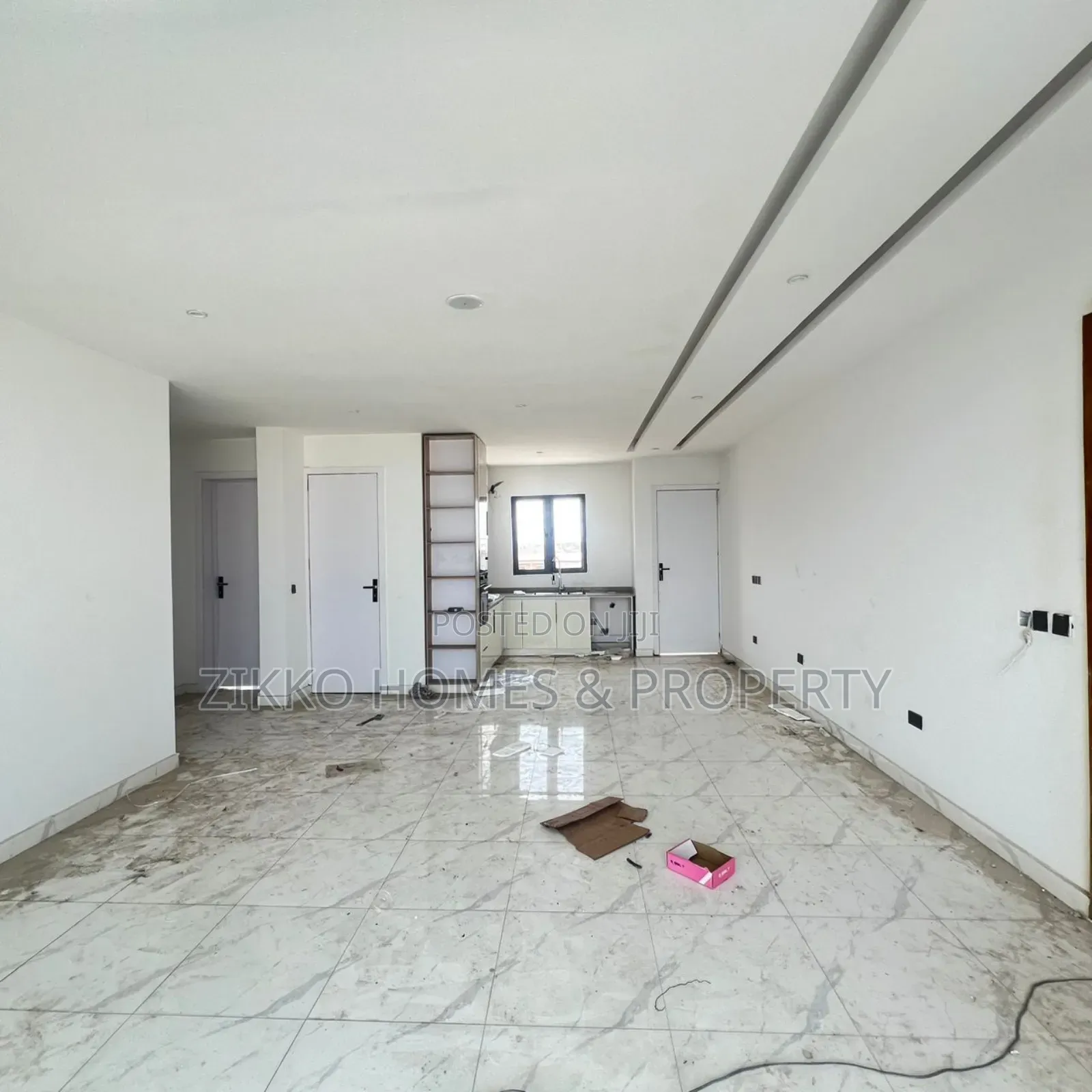 2bdrm Apartment in Orchid Road, Lekki for sale in Lekki