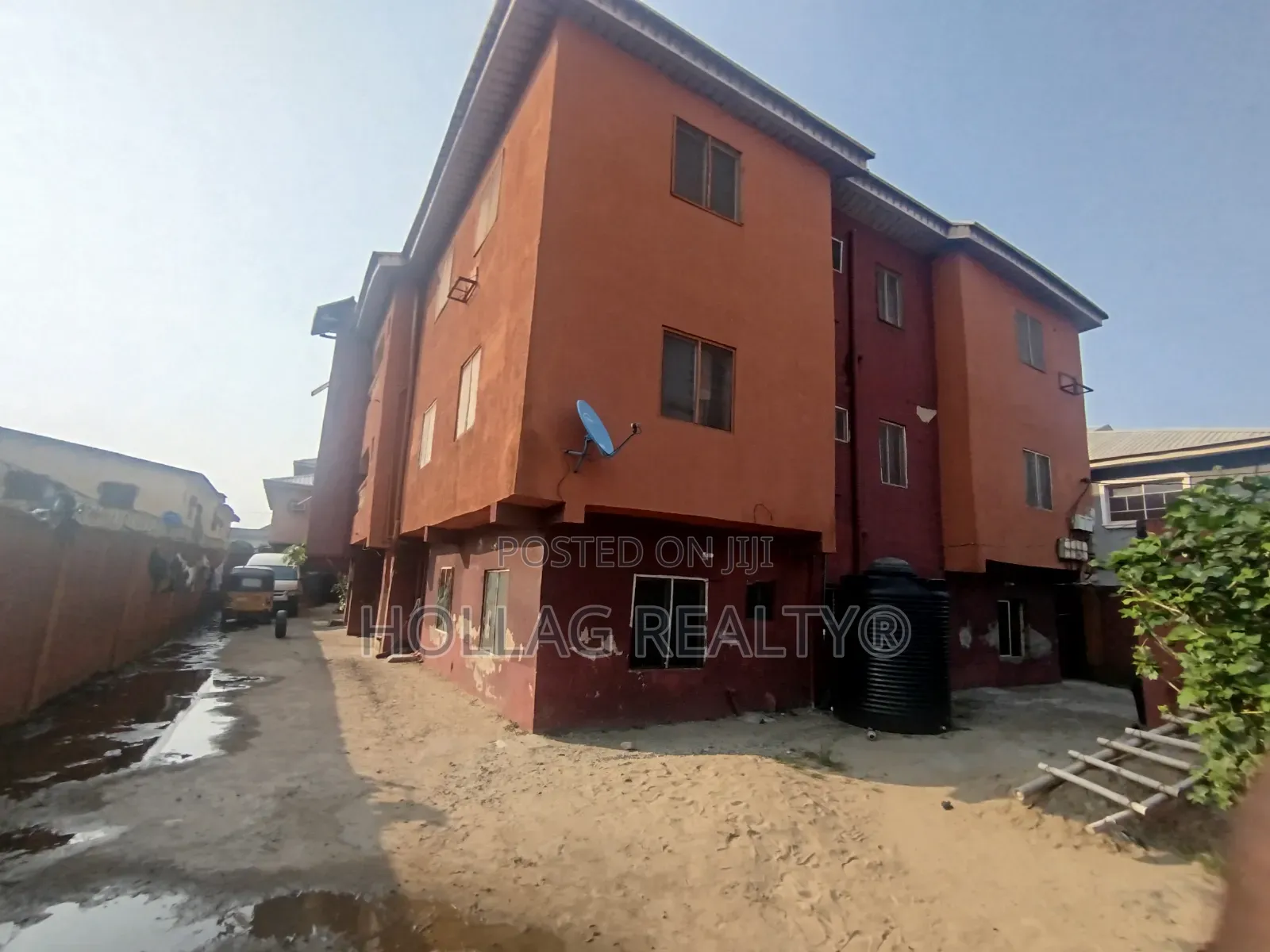 3bdrm Block of Flats in Ago Palace for sale in Ago Palace