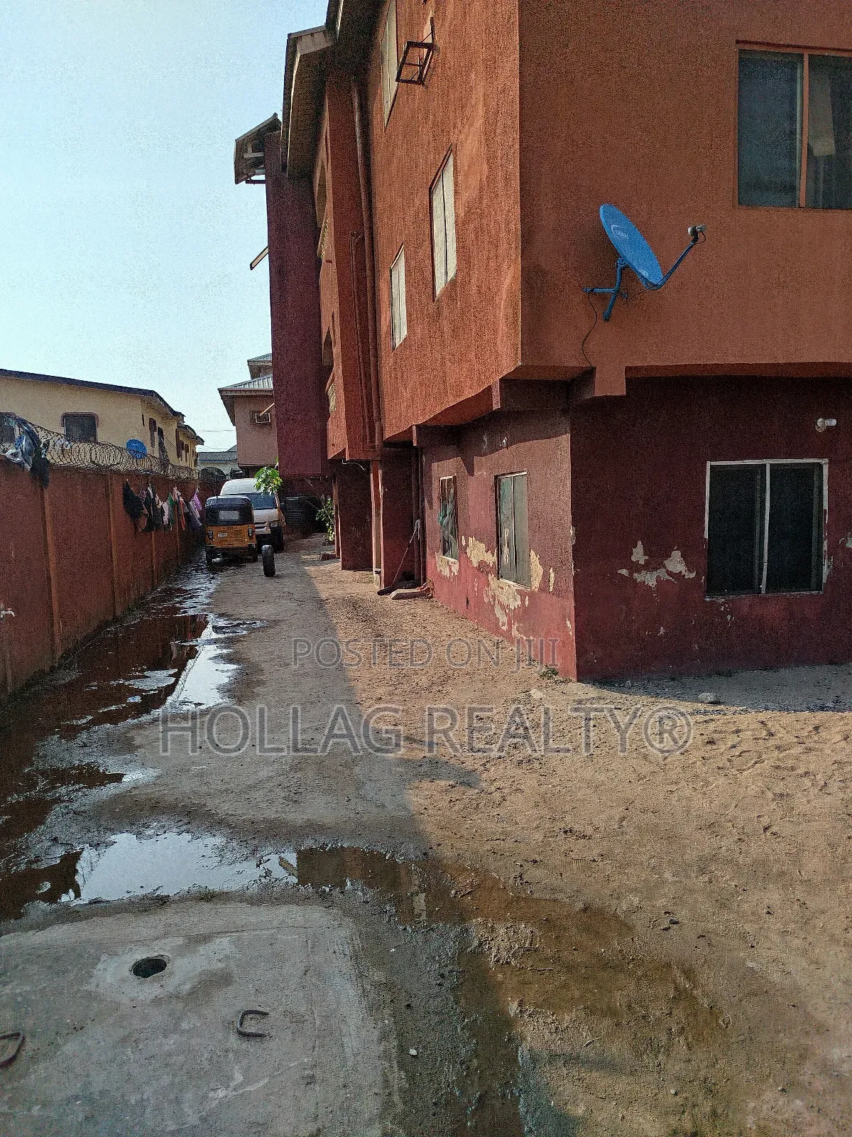 3bdrm Block of Flats in Ago Palace for sale in Ago Palace
