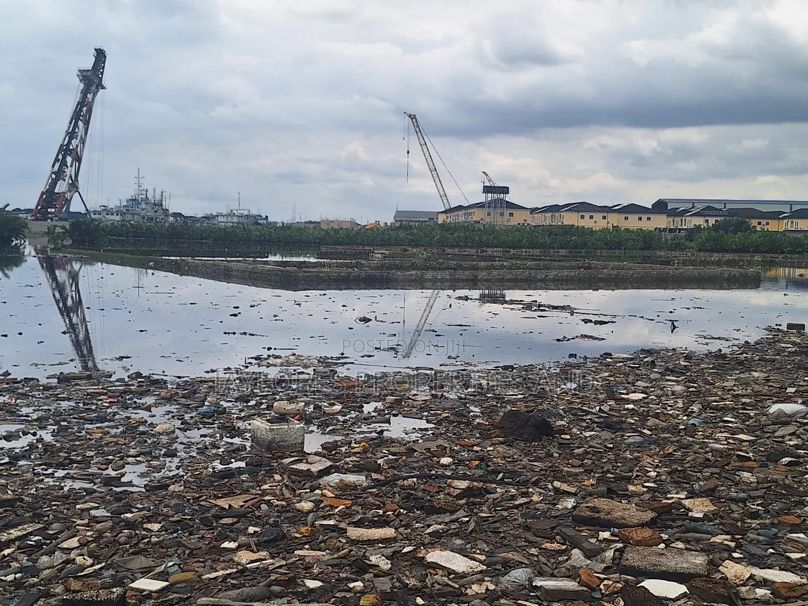 For Sale: The Largest Waterfront in Woji, Port Harcourt in Obio-Akpor