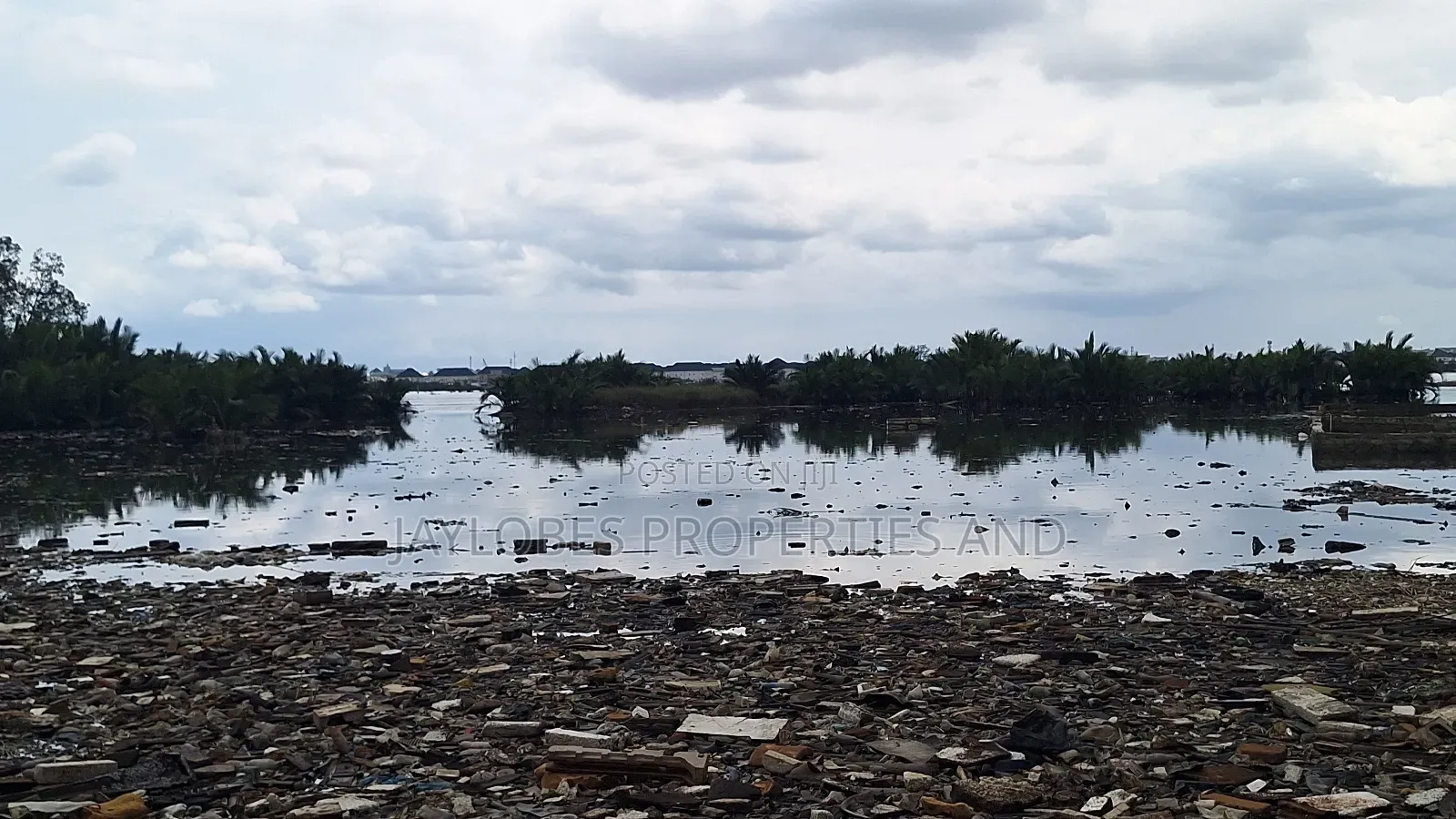 For Sale: The Largest Waterfront in Woji, Port Harcourt in Obio-Akpor
