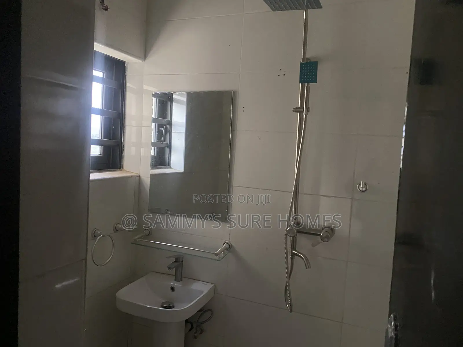 3bdrm Duplex in Mareng Estate, Life Camp for rent in Life Camp