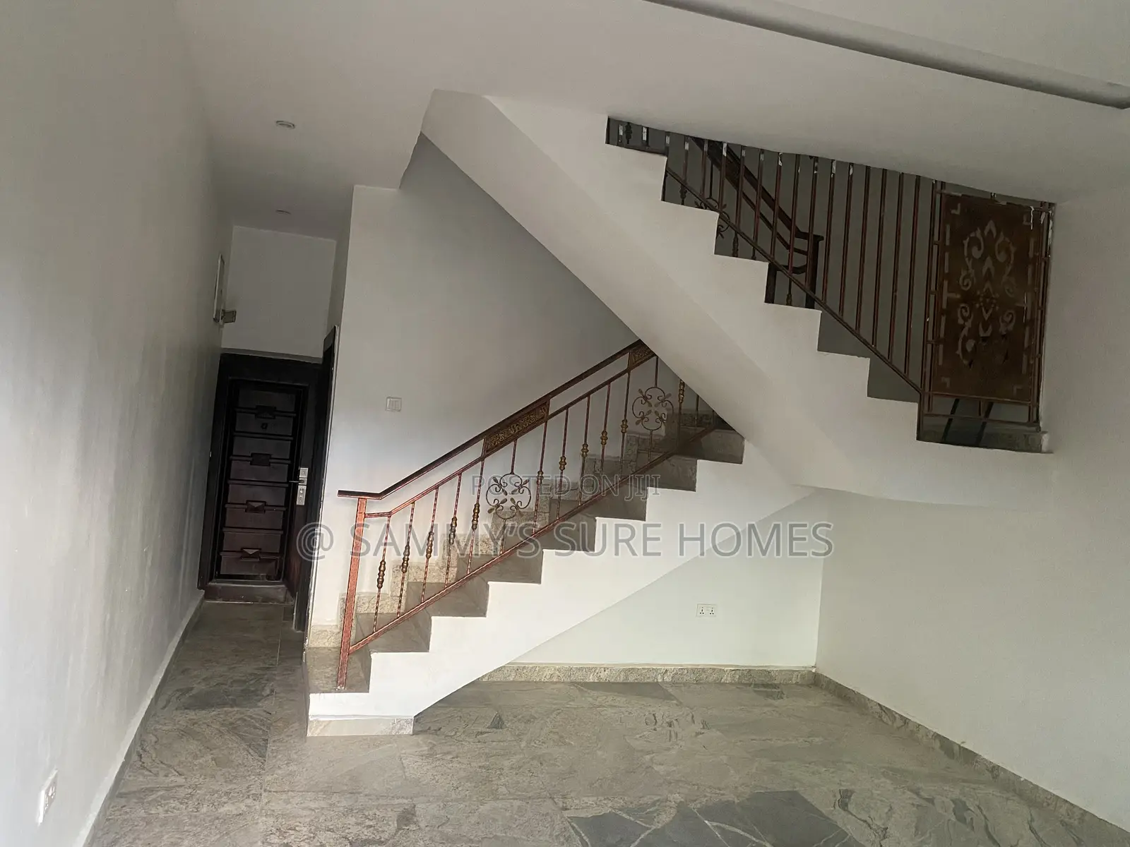 3bdrm Duplex in Mareng Estate, Life Camp for rent in Life Camp