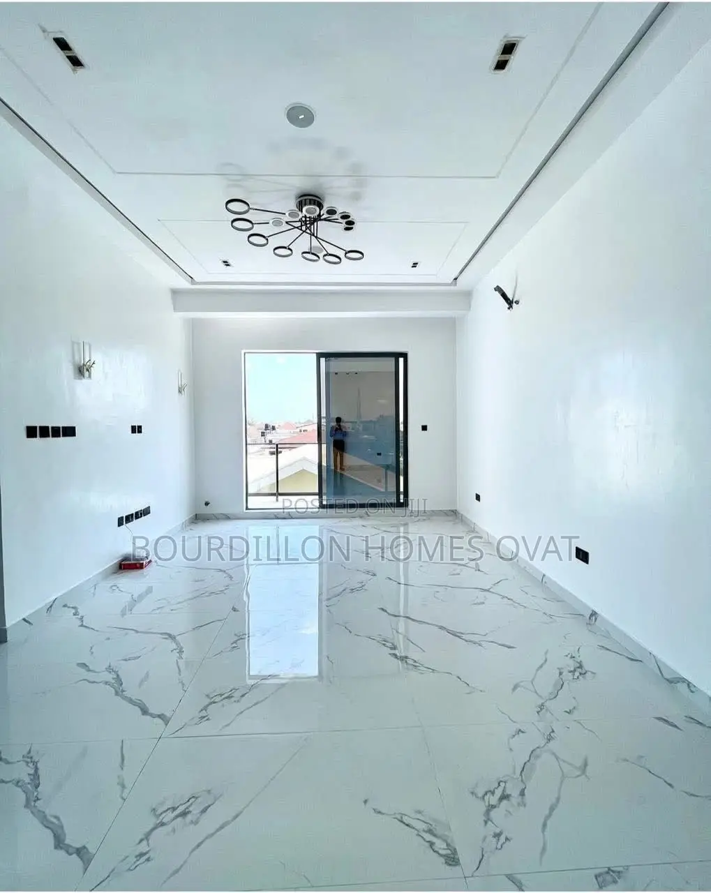 2bdrm Apartment in Lekki Phase 1 for sale in Lekki Phase 1