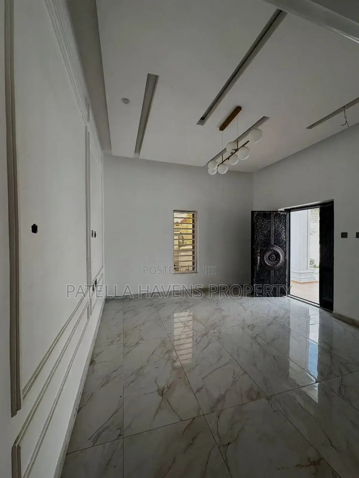 4bdrm Duplex in Lugbe District for sale in Lugbe District