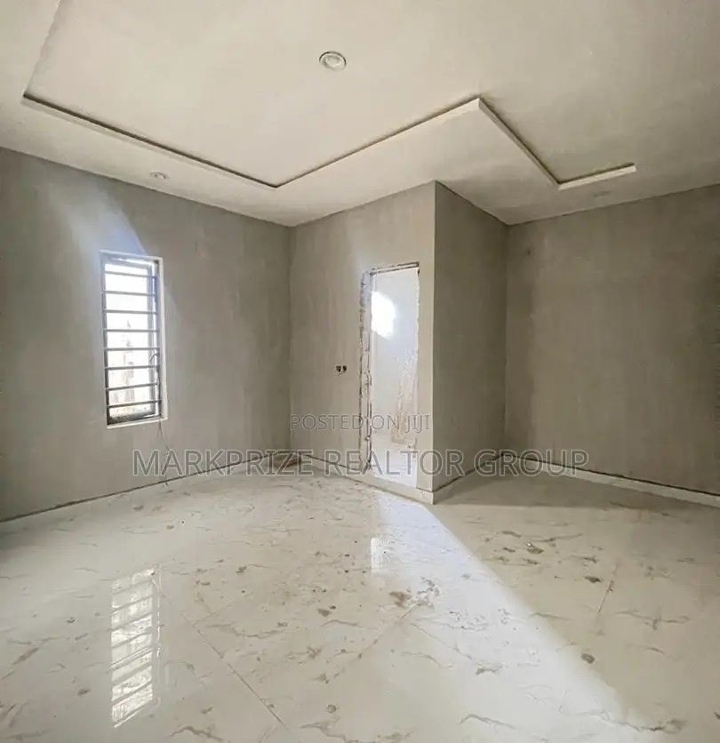 4bdrm Duplex in Allen Ikeja Lagos for sale in Ikeja
