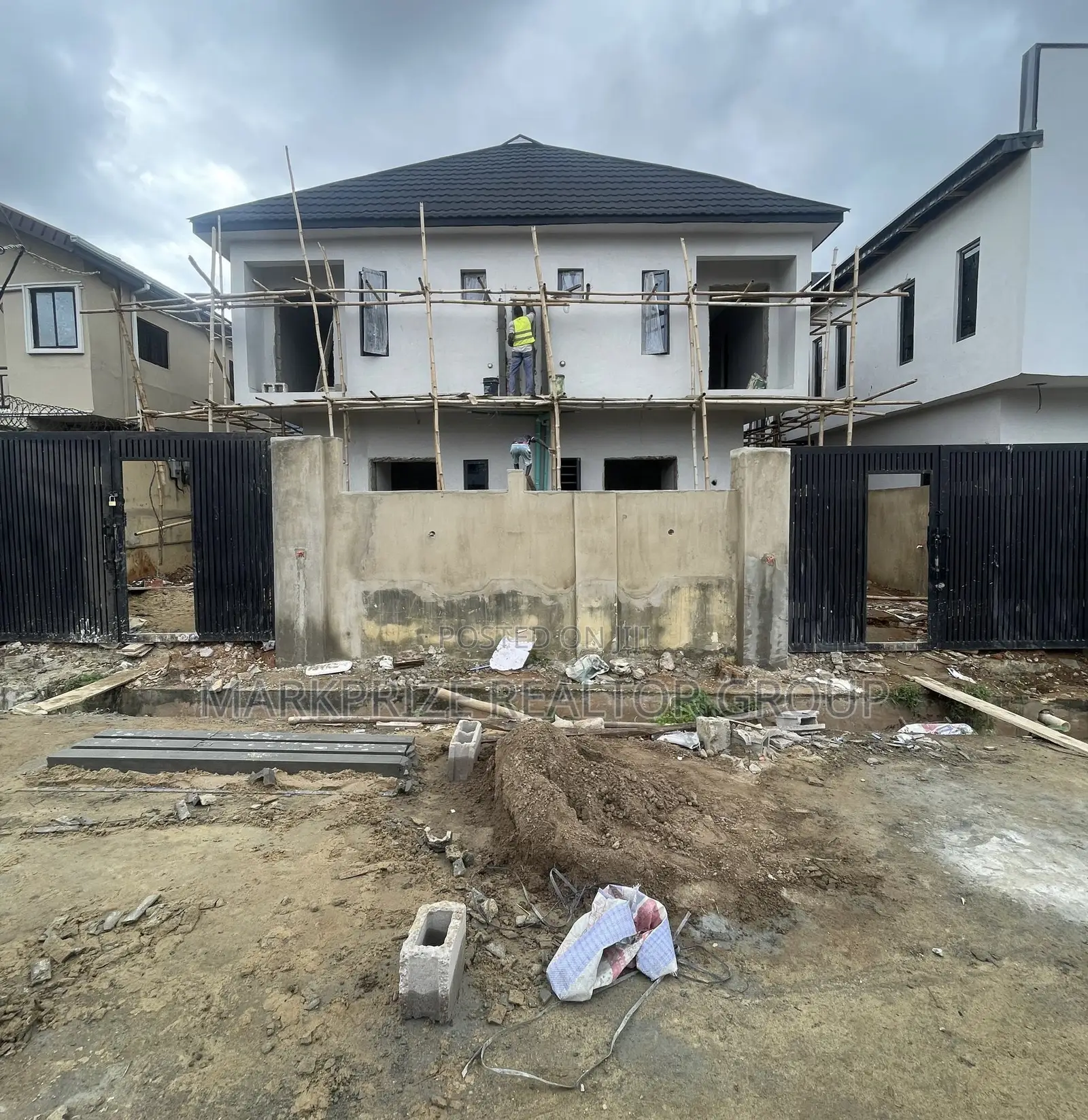 4bdrm Duplex in Allen Ikeja Lagos for sale in Ikeja