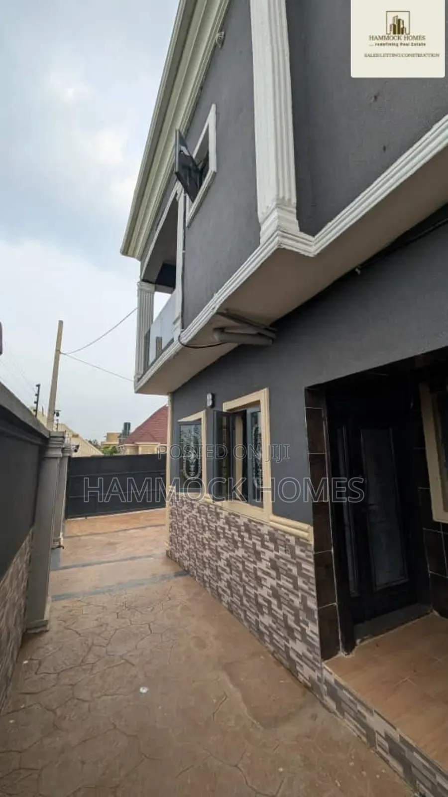 9bdrm Duplex in Peace Estate, Iwo Road for sale in Iwo Road