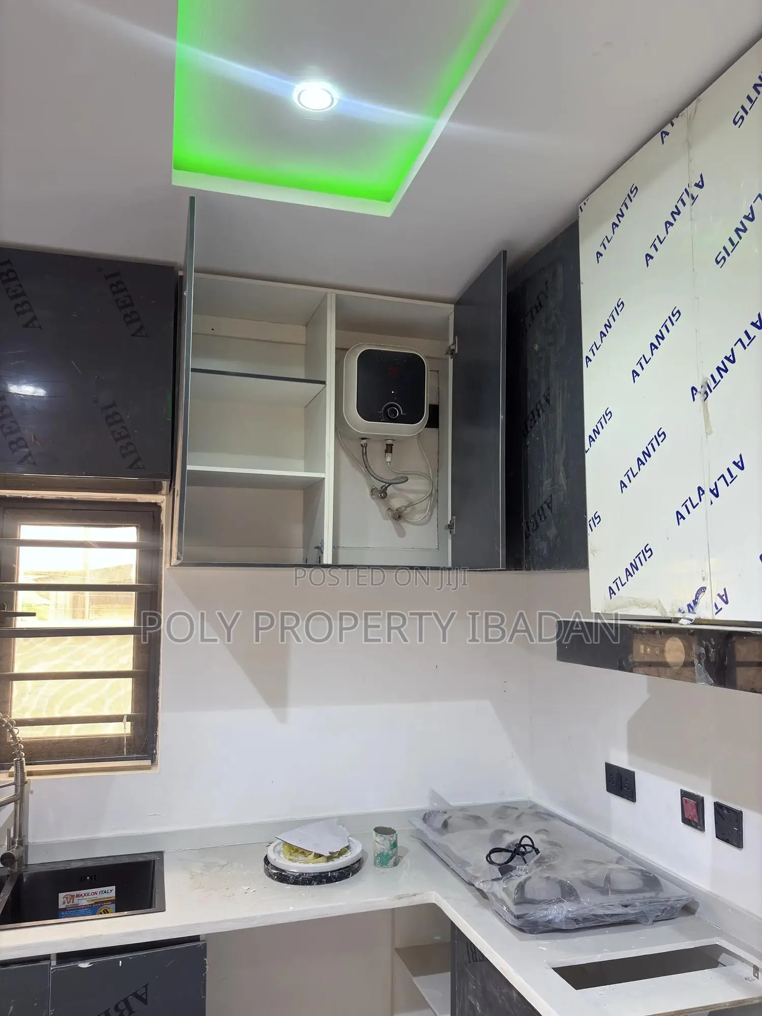 5bdrm Penthouse in Oluyole Estate, Ibadan for sale in Ibadan