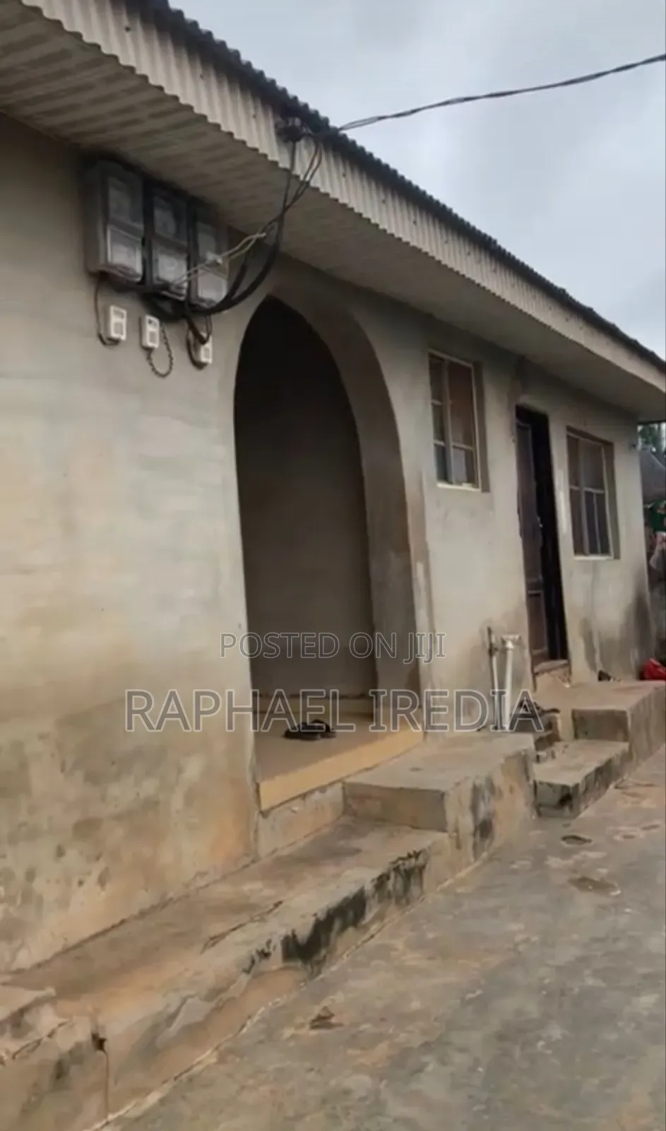 7bdrm Bungalow in Radiusman, Ipaja for sale in Ipaja