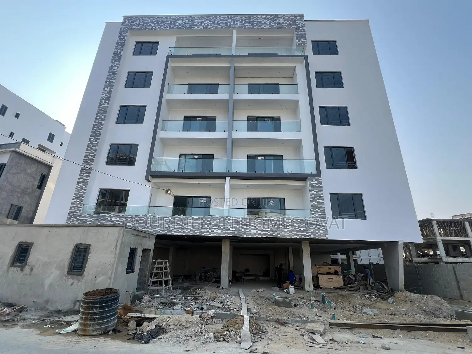 2bdrm Apartment in Lekki Phase 1, Lekki for sale in Lekki Phase 1