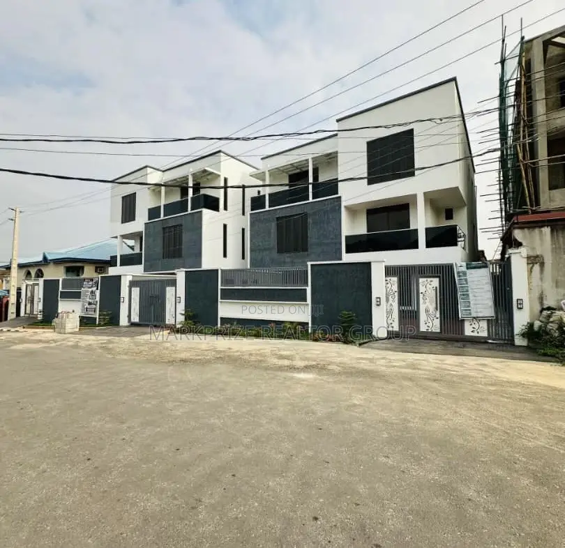 5bdrm Duplex in Omole Phase 1 Lagos for sale in Omole Phase 1