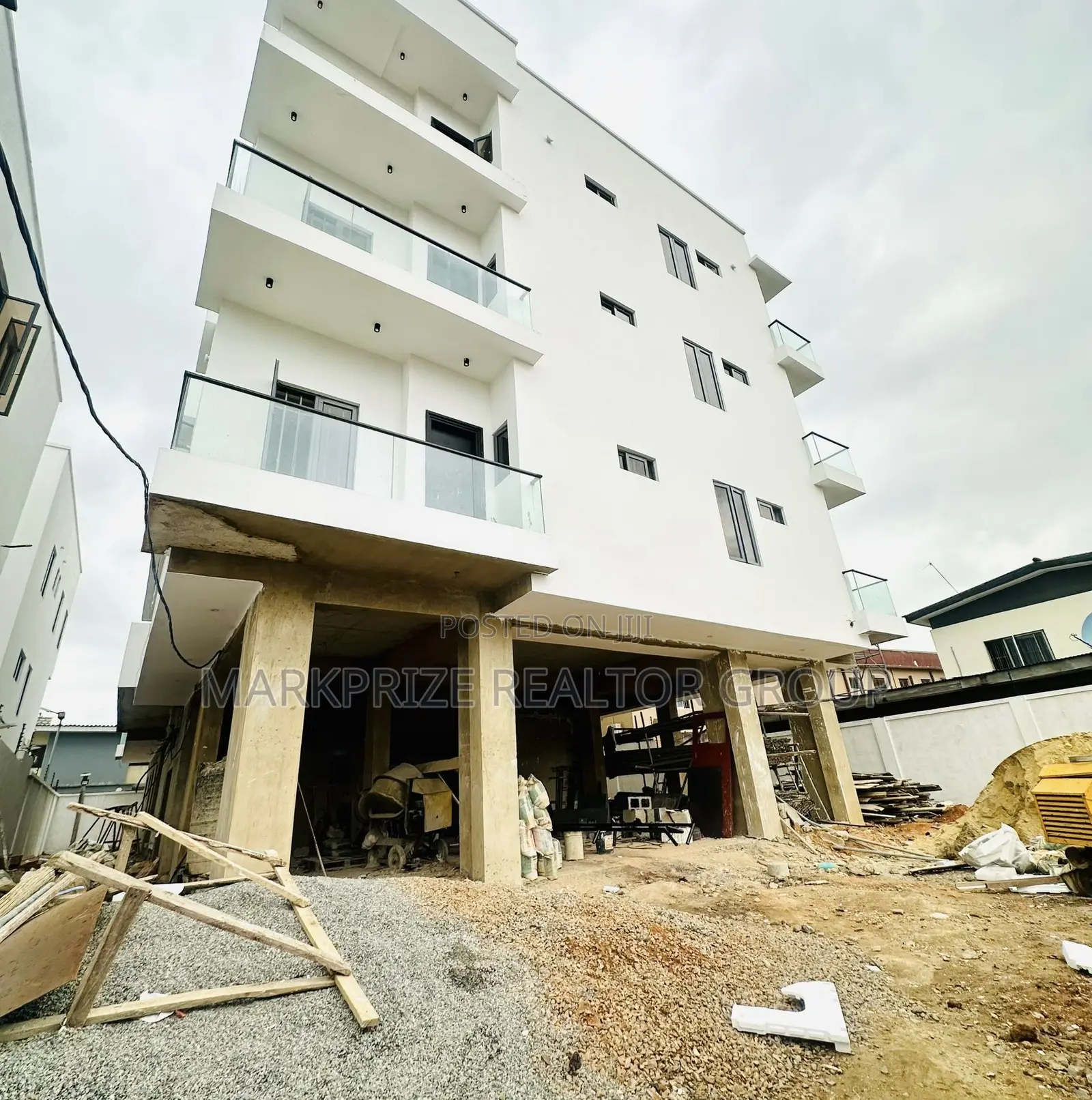 4bdrm Duplex in Magodo Phase 1 Gra for sale in Magodo