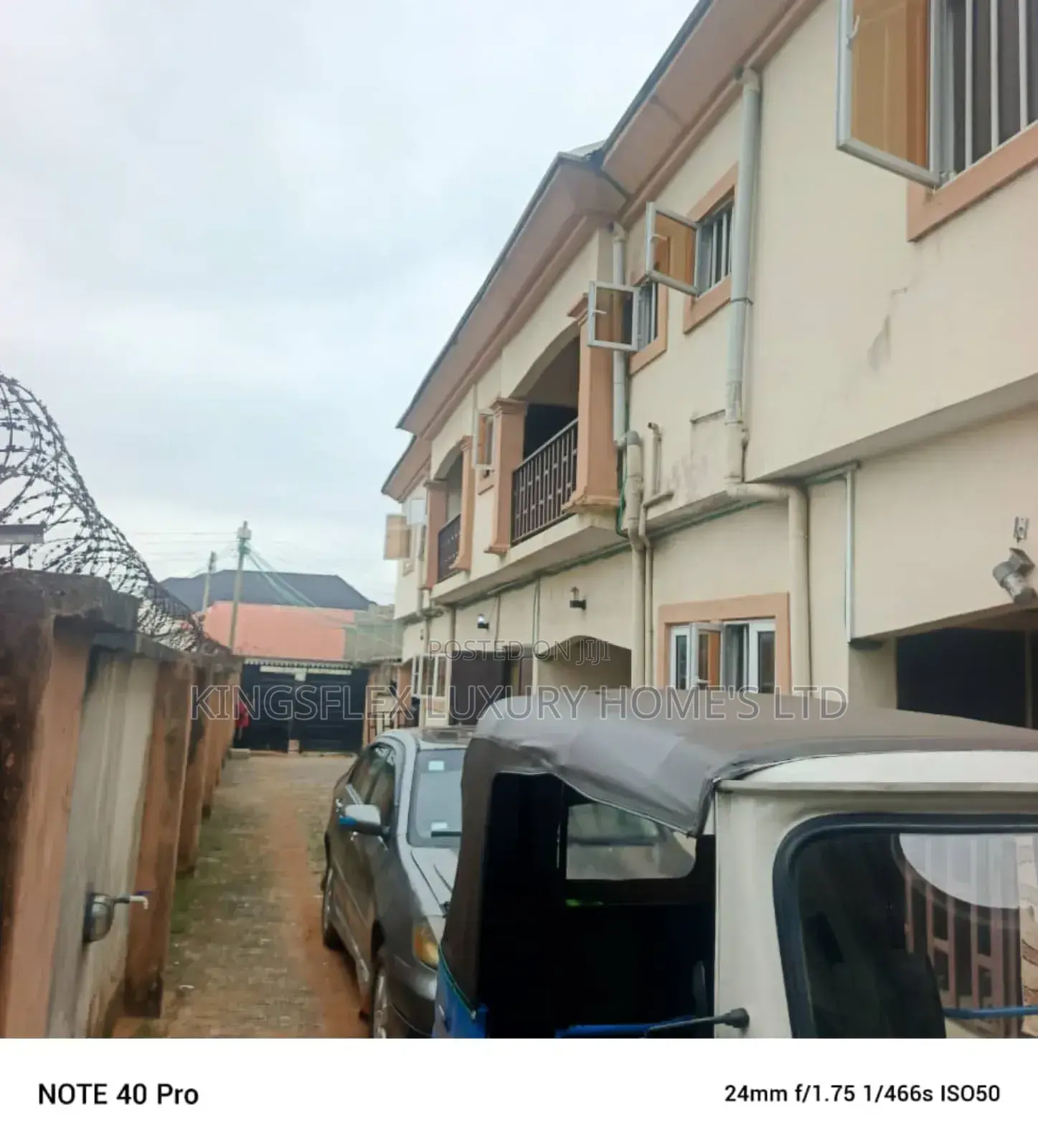 8bdrm Block of Flats in Nill, Oshimili North for sale in Oshimili North