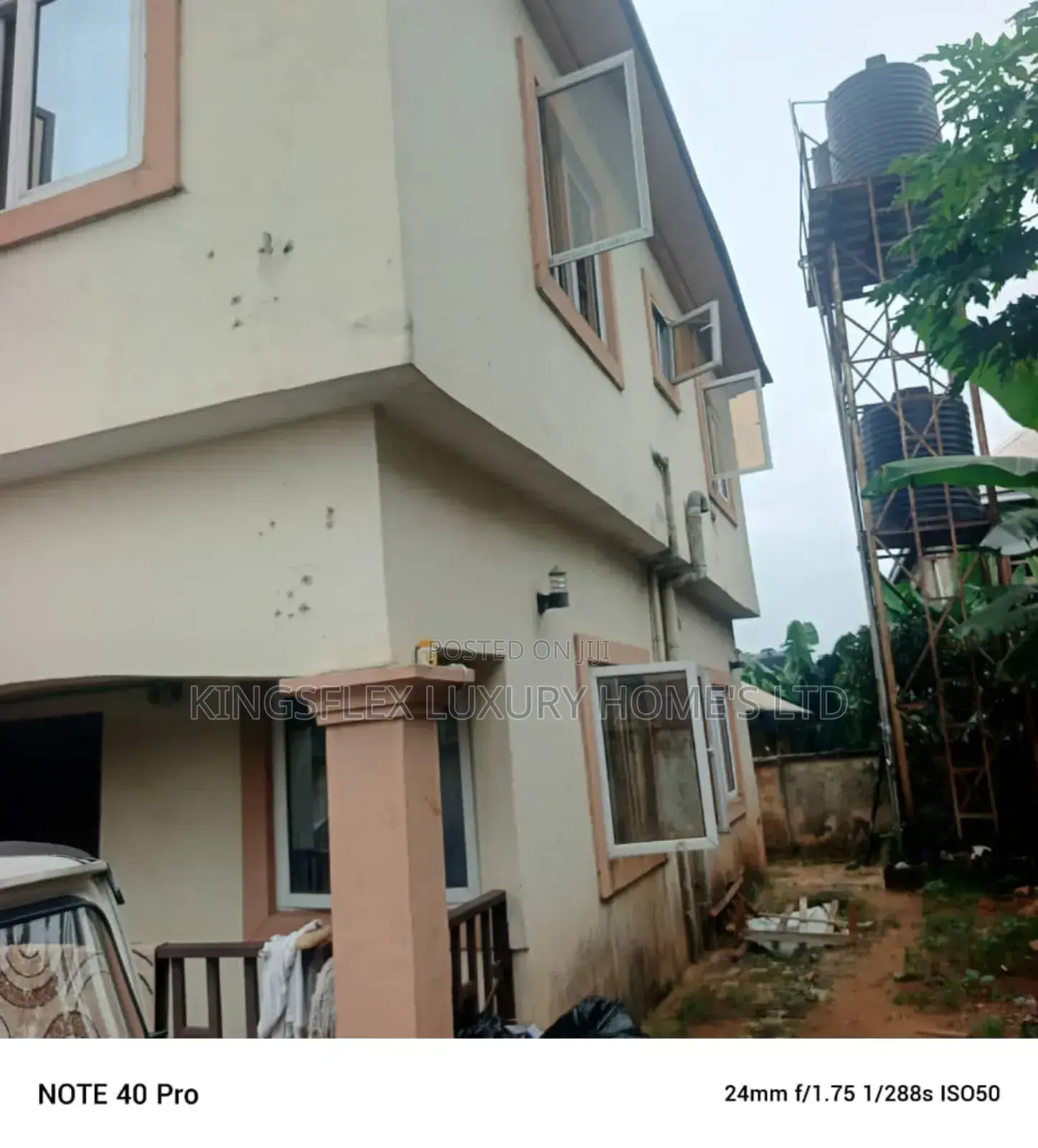 8bdrm Block of Flats in Nill, Oshimili North for sale in Oshimili North