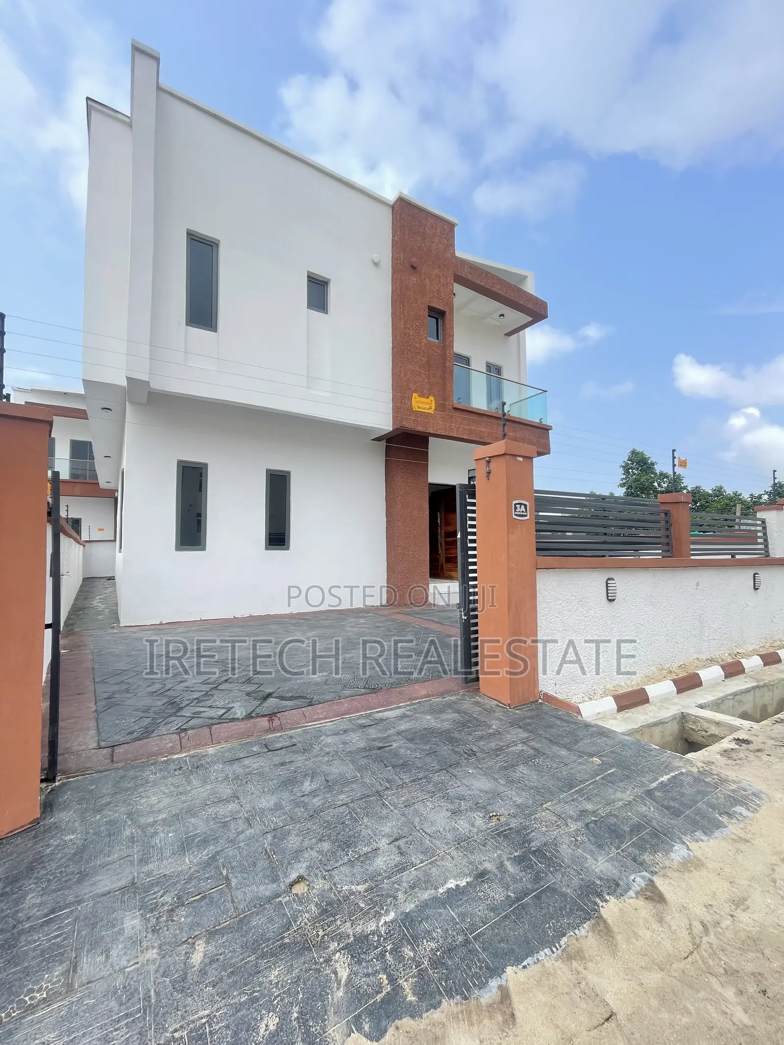 5bdrm Duplex in Abijo Axis Ajah for sale in Ajah