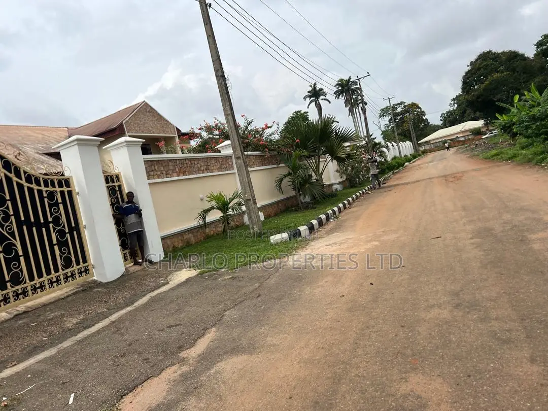 Genuine 3 Plots of Land on a Tarred Road in Main G.R.A in Benin City