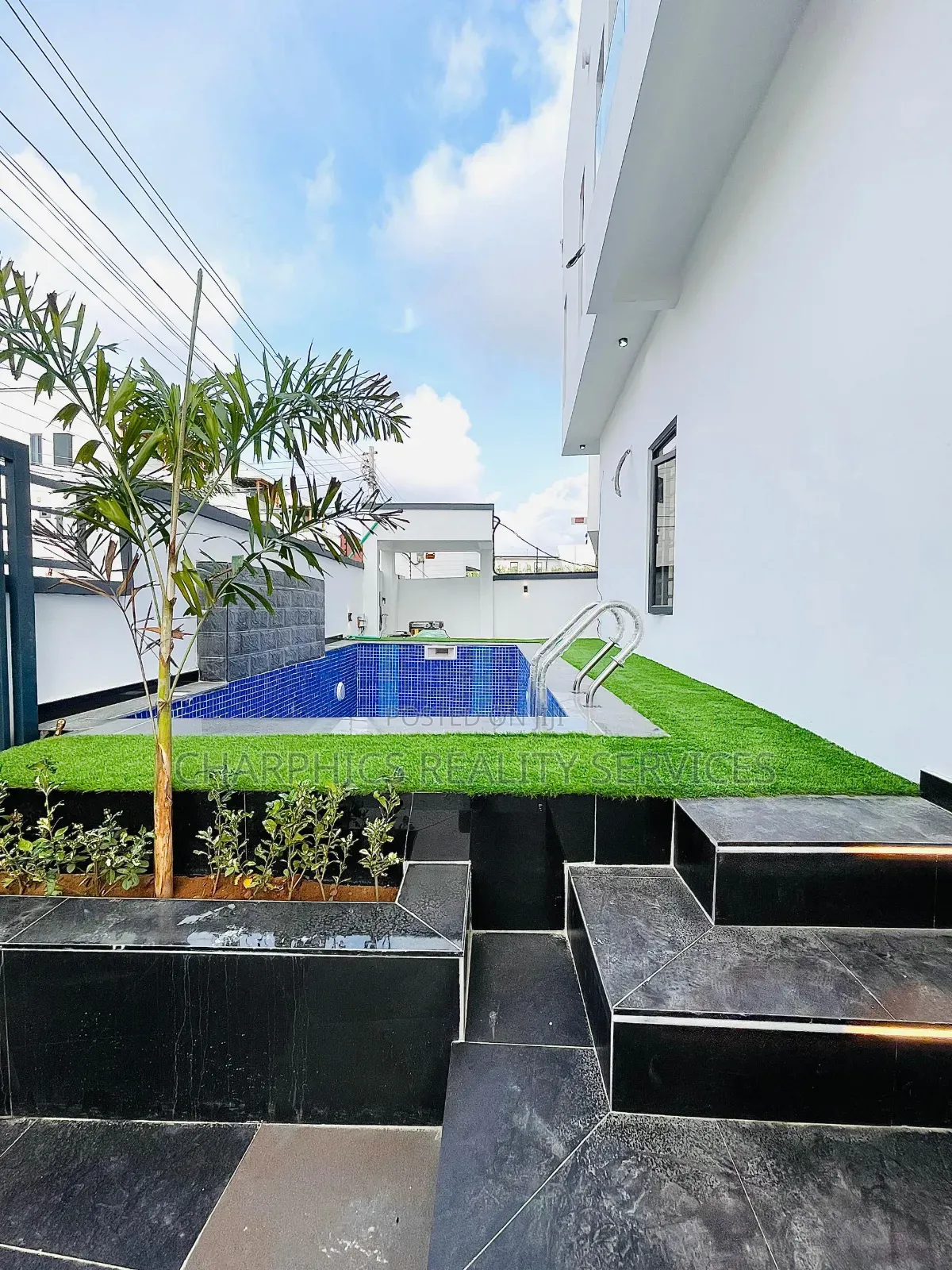 5bdrm Duplex in Ajah for sale in Ajah