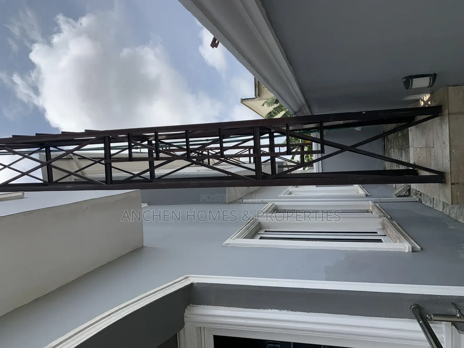 4bdrm Duplex in Lekki Scheme 2 for sale in Lekki