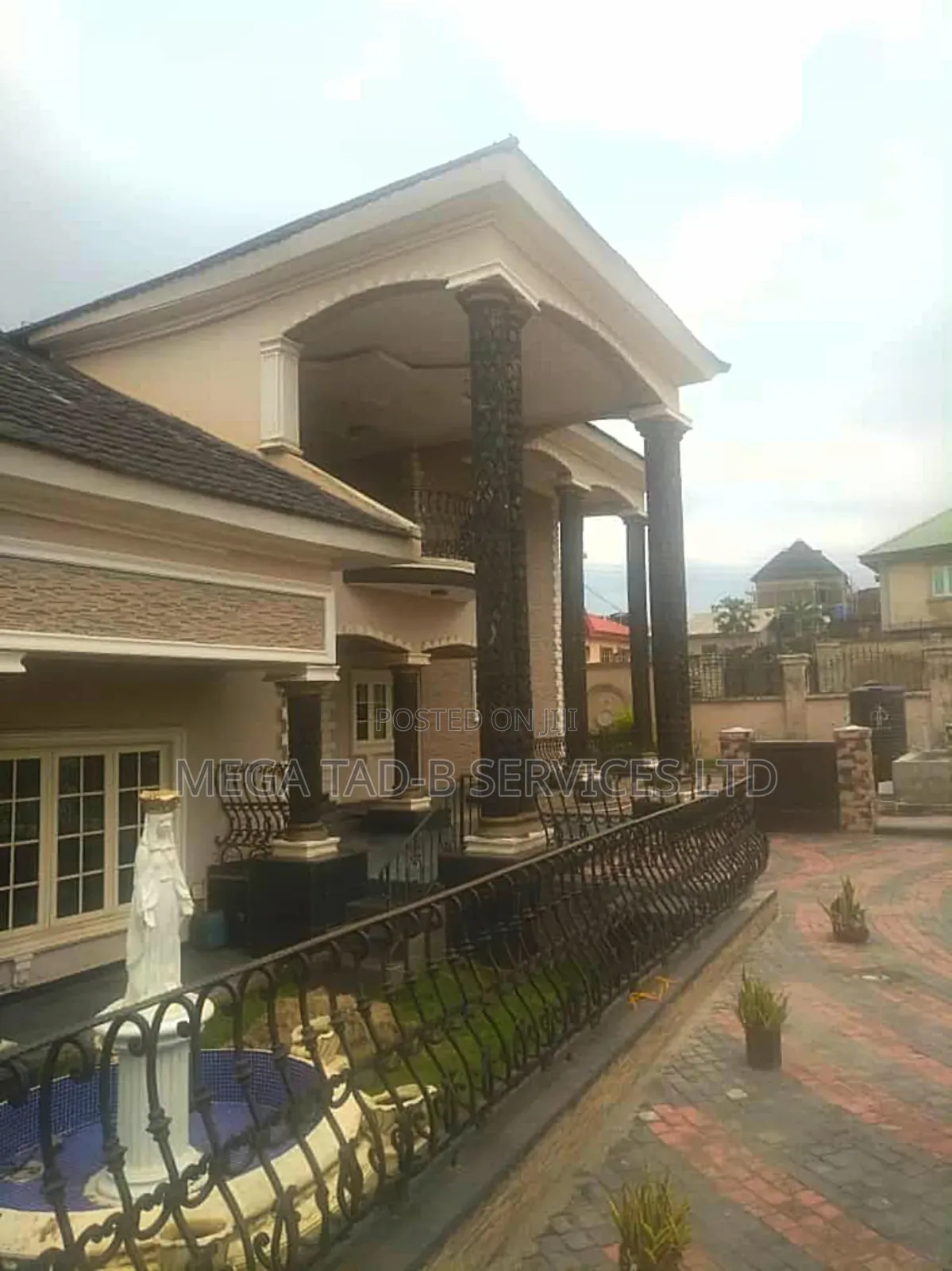 6bdrm Duplex in Mfm Estate, Ojodu for sale in Ojodu