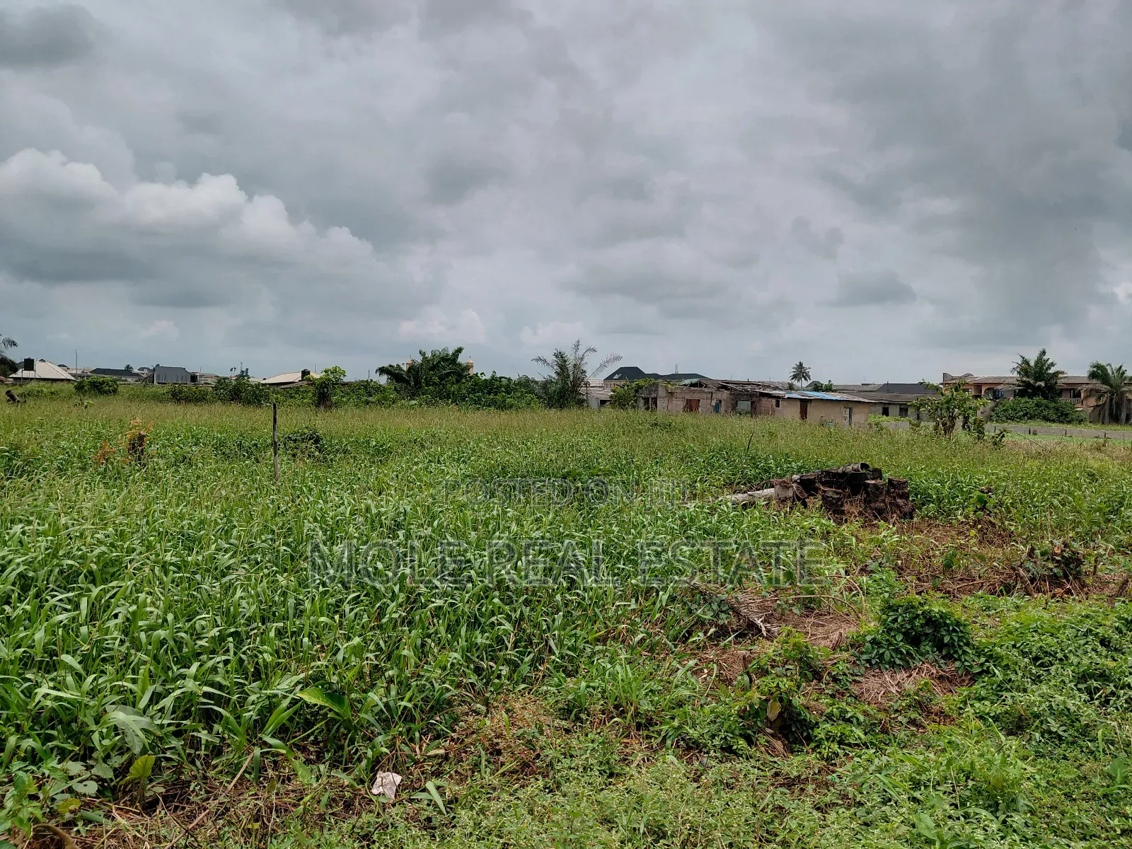 Quater Plot Ikotun Iguando Road Close to Bustop in Ikotun/Igando