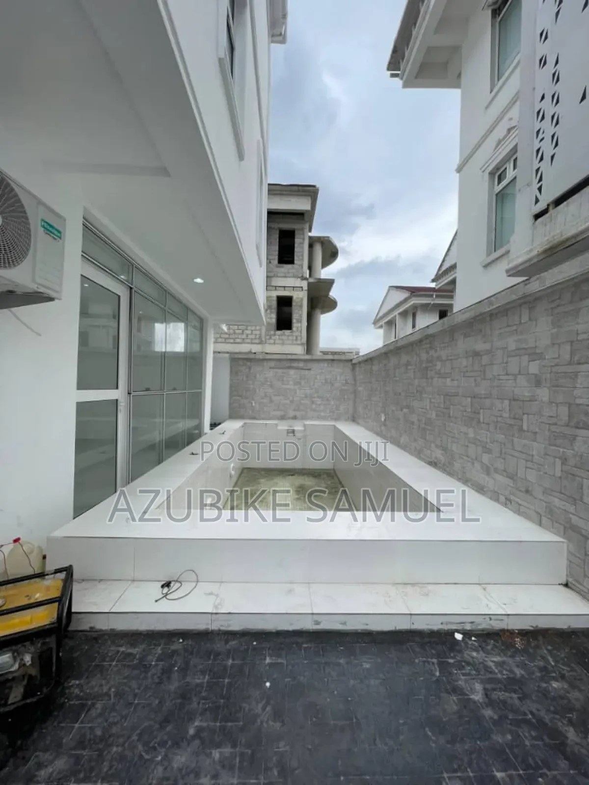Furnished 5bdrm Duplex in Banana Island Ikoyi for sale in Banana Island