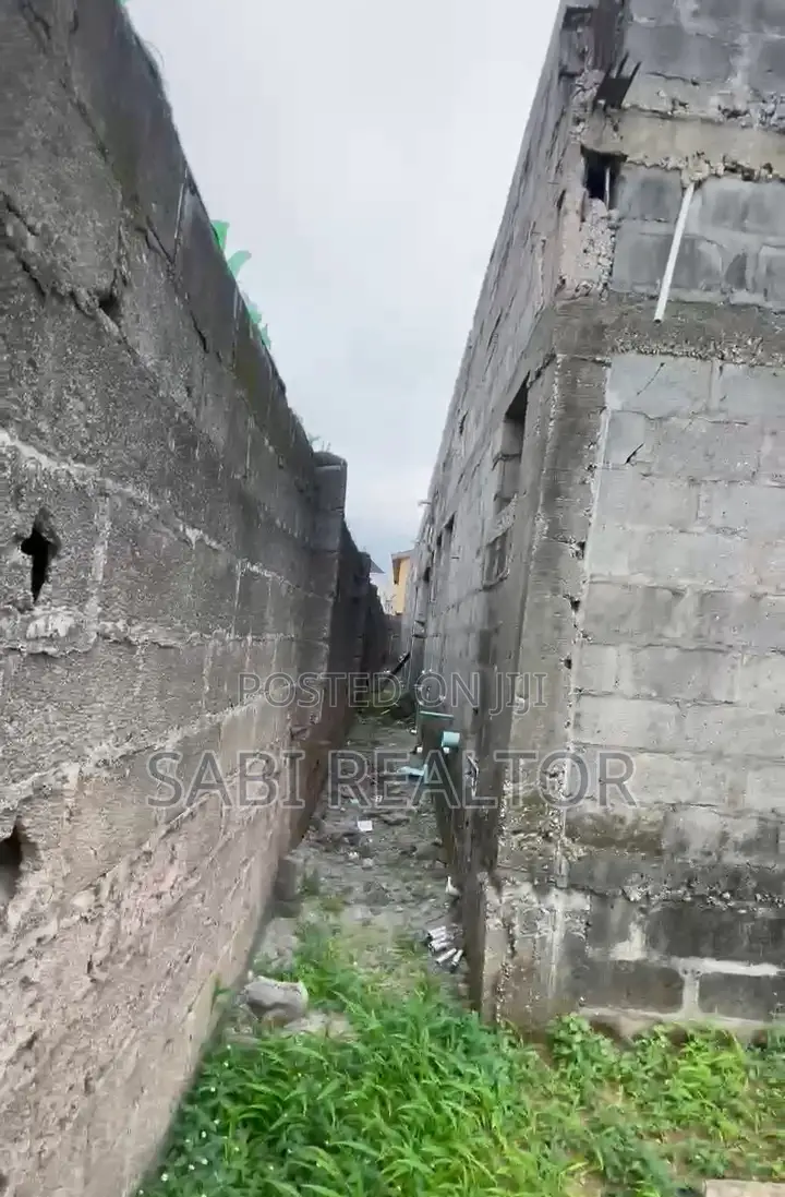 Uncompleted Hotel Structure Already Decked At Hammadiya For Sale in Alagbado