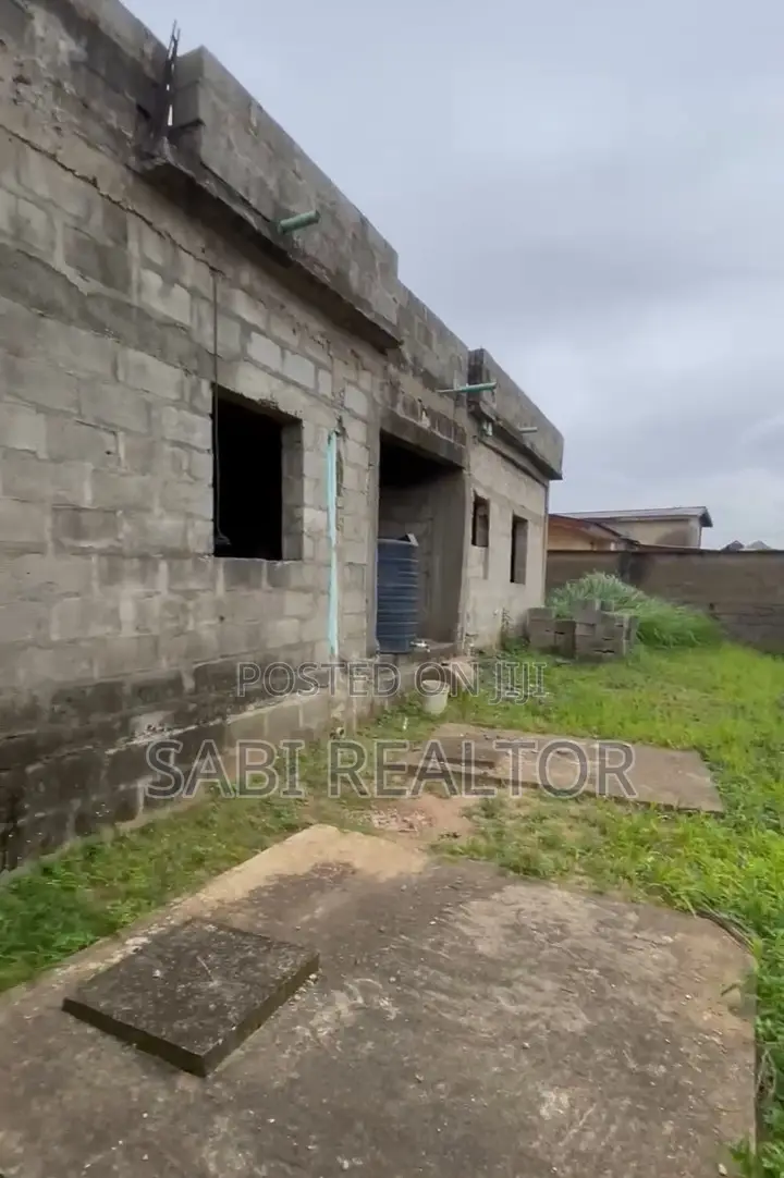 Uncompleted Hotel Structure Already Decked At Hammadiya For Sale in Alagbado
